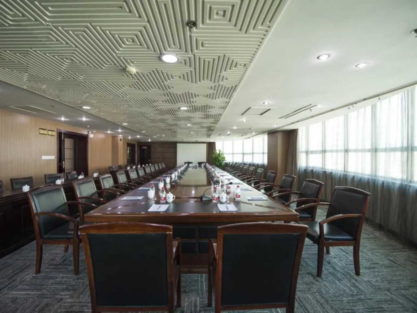 Luoyang Aviation Hotel