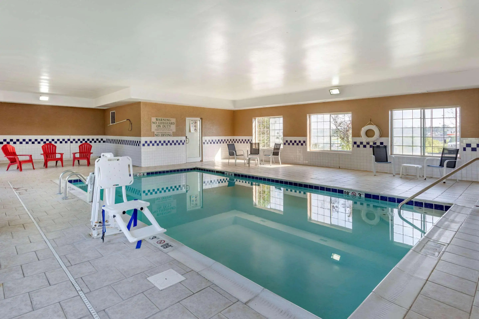 Red Roof Inn & Suites Berea