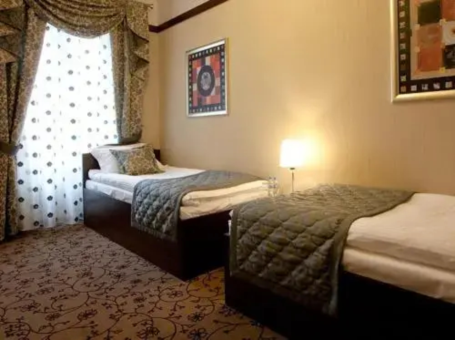 Hotel-Restauracja Platan