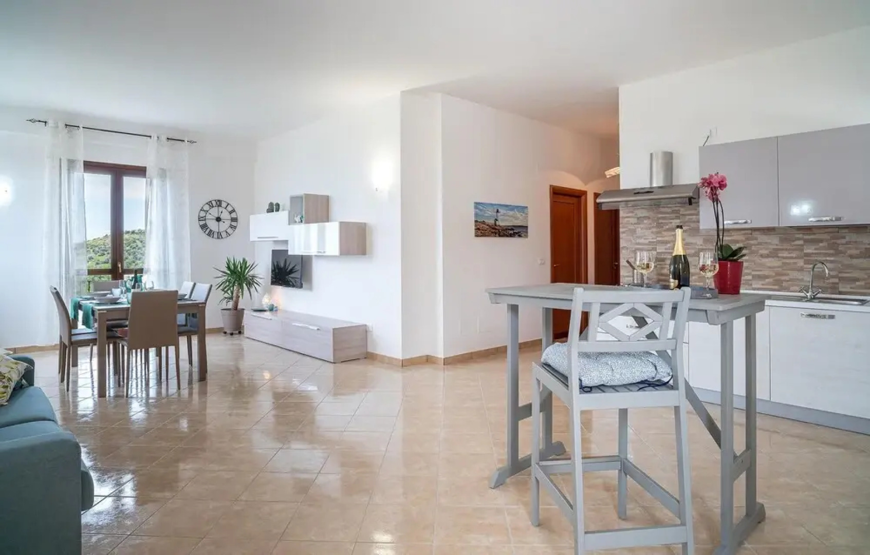 Nice Home in Laureana Cilento With 3 Bedrooms, Wifi and Jacuzzi