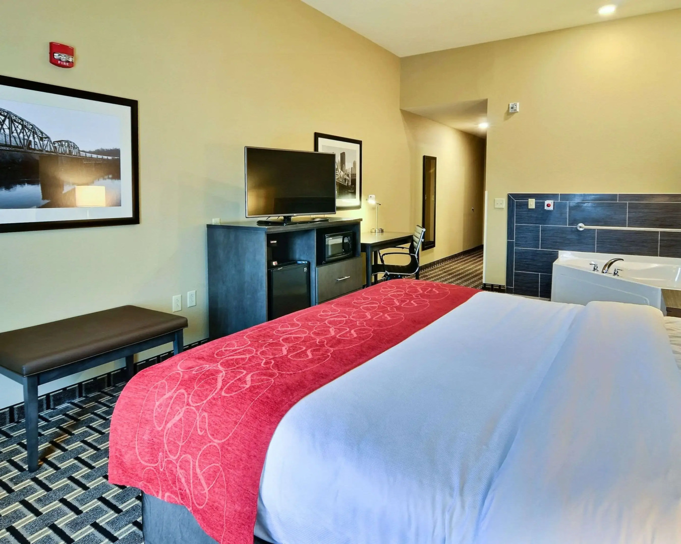 Comfort Suites Uniontown