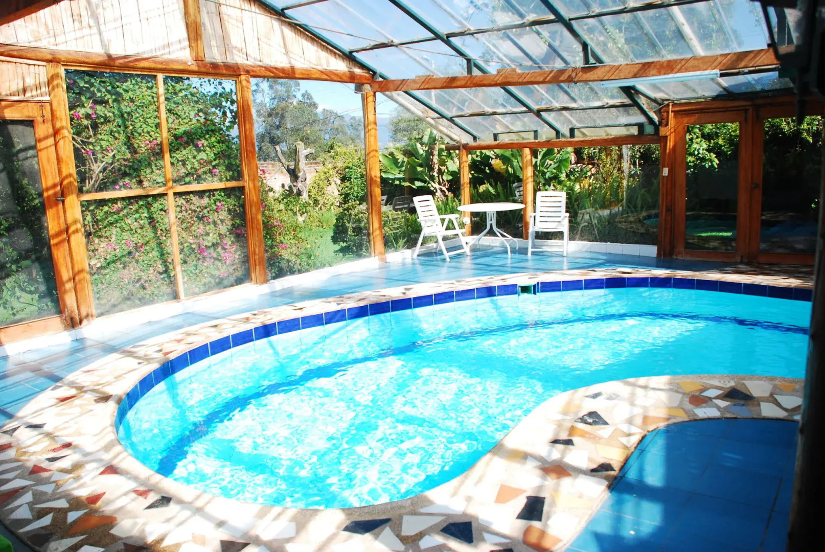 Hosteria Airport Garden