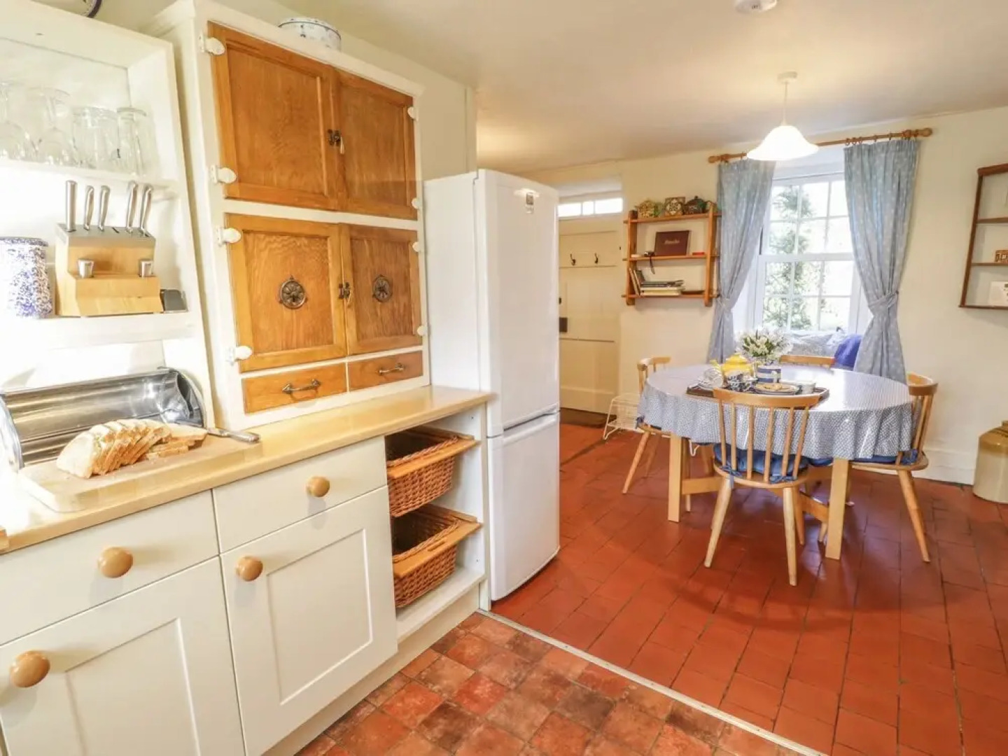 Ynys Pandy, Garndolbenmaen