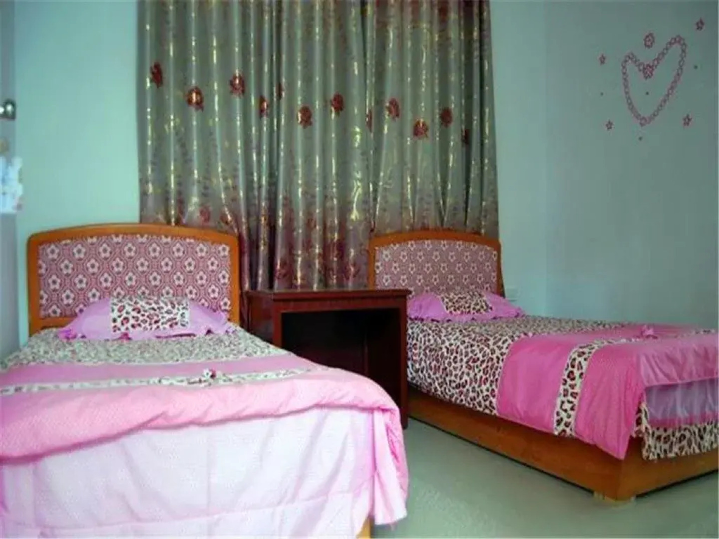 Jiuquan Dunhuang Mengtu Youth Inn