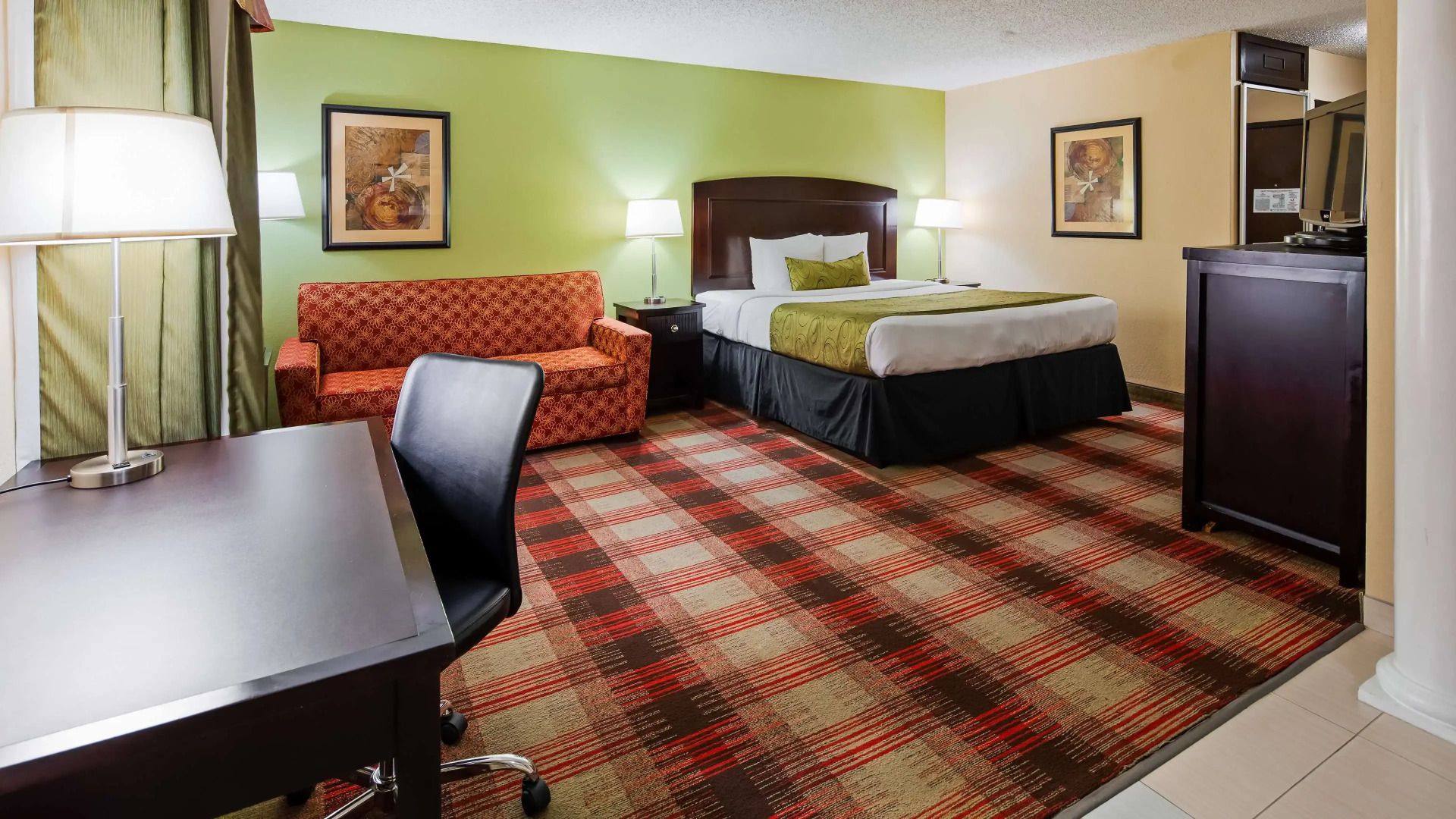 Best Western Plus Addison/Dallas Hotel