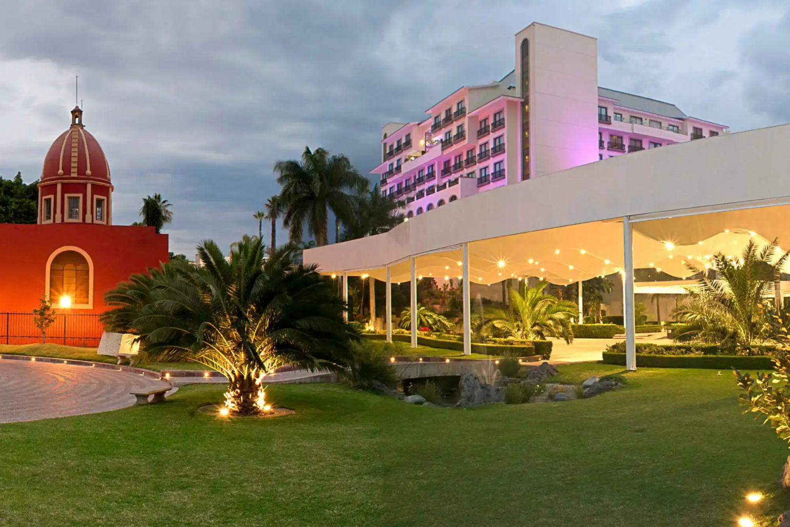 HS HOTSSON Hotel Leon