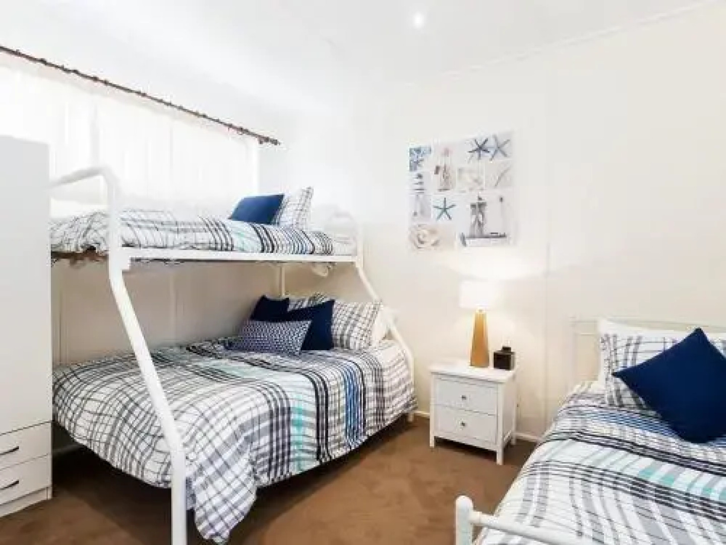 Casa Martins', 219 Foreshore Drive - Absolute Waterfront House