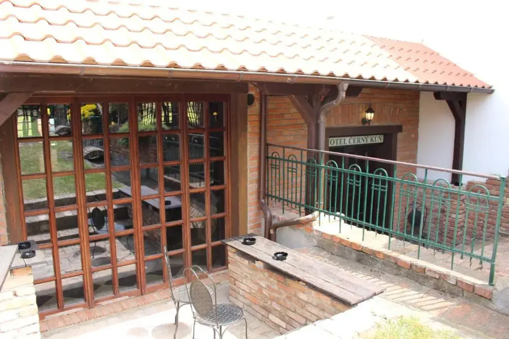 Hotel Cerny kun