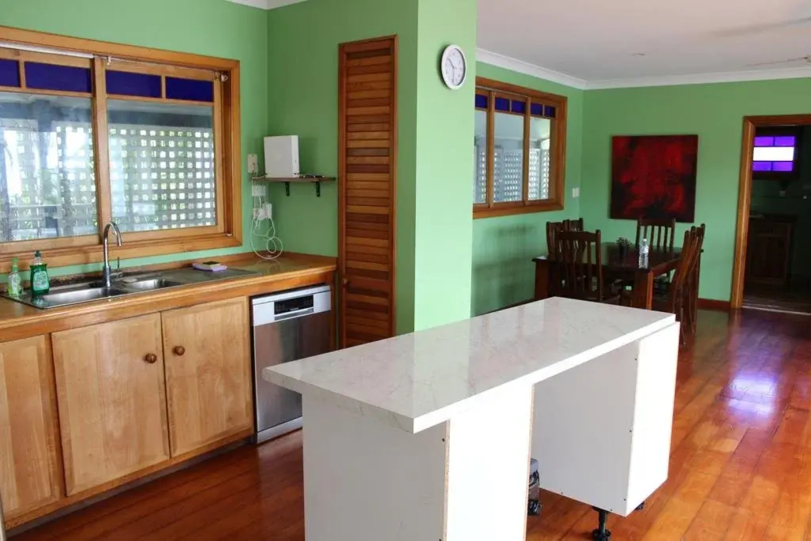 Colonial Court Holiday Apartments