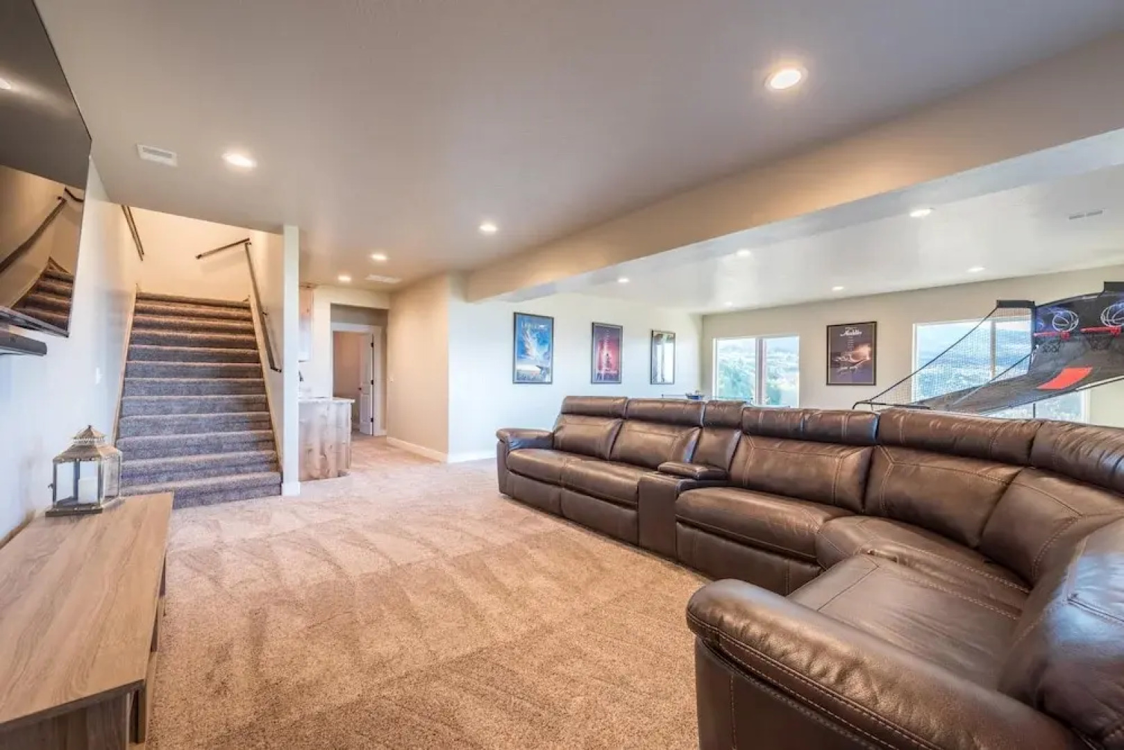 Floor to Ceiling Lake Views - Perfect Family Getaway