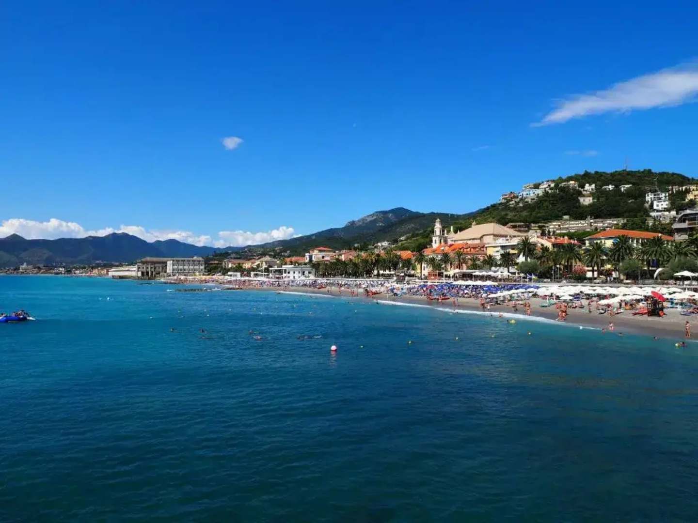 Tra Gli Ulivi