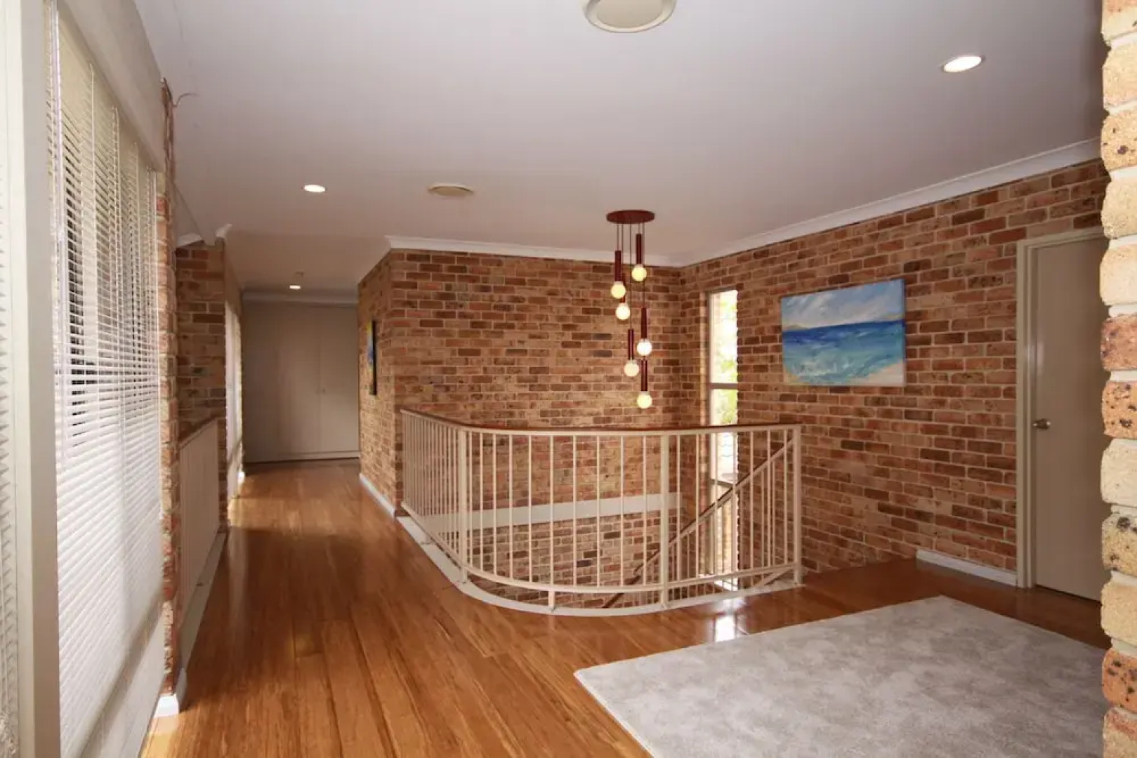 Sunset Boulevarde, 12