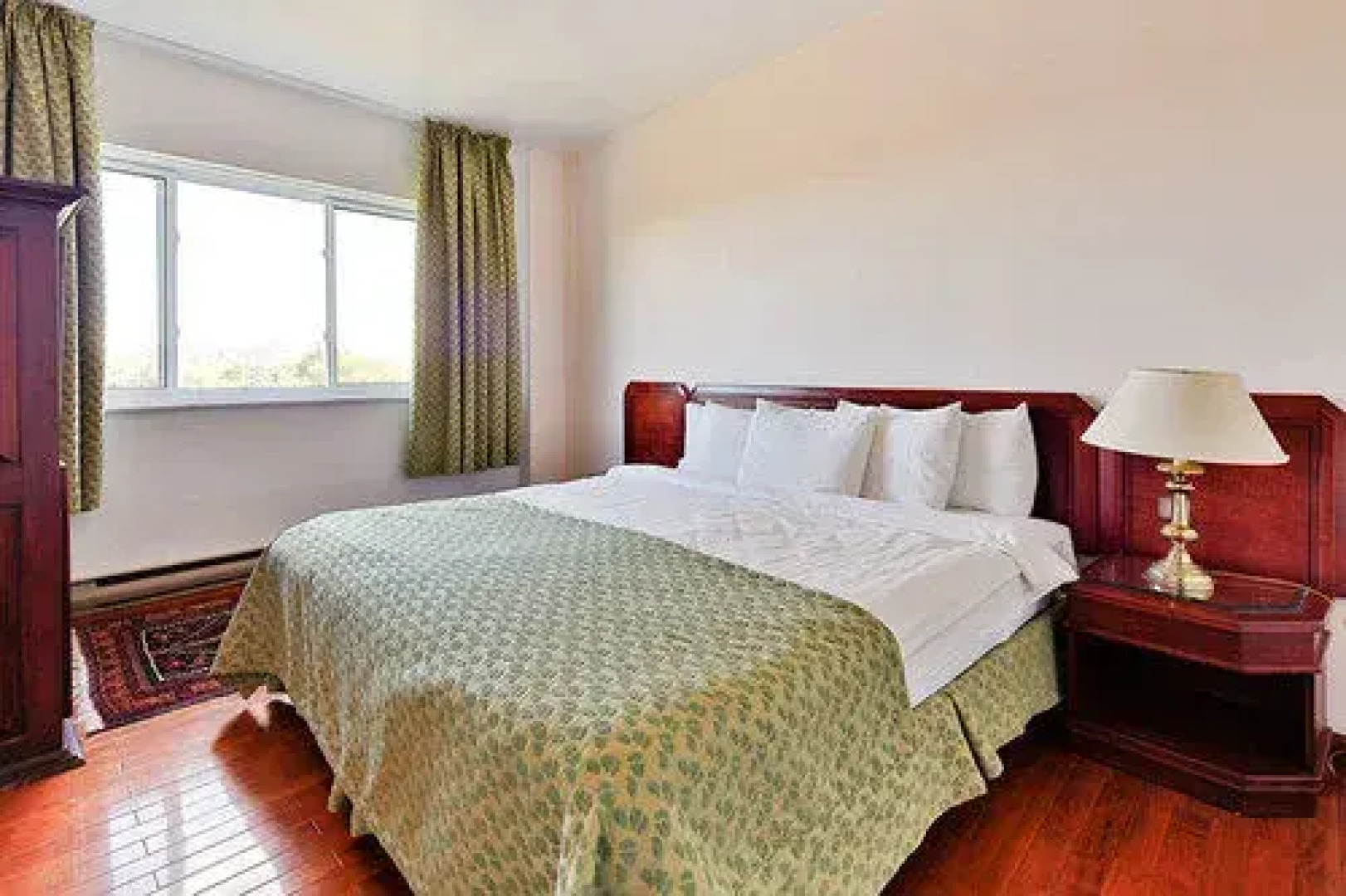 Sunset Suites Furnished Apartments