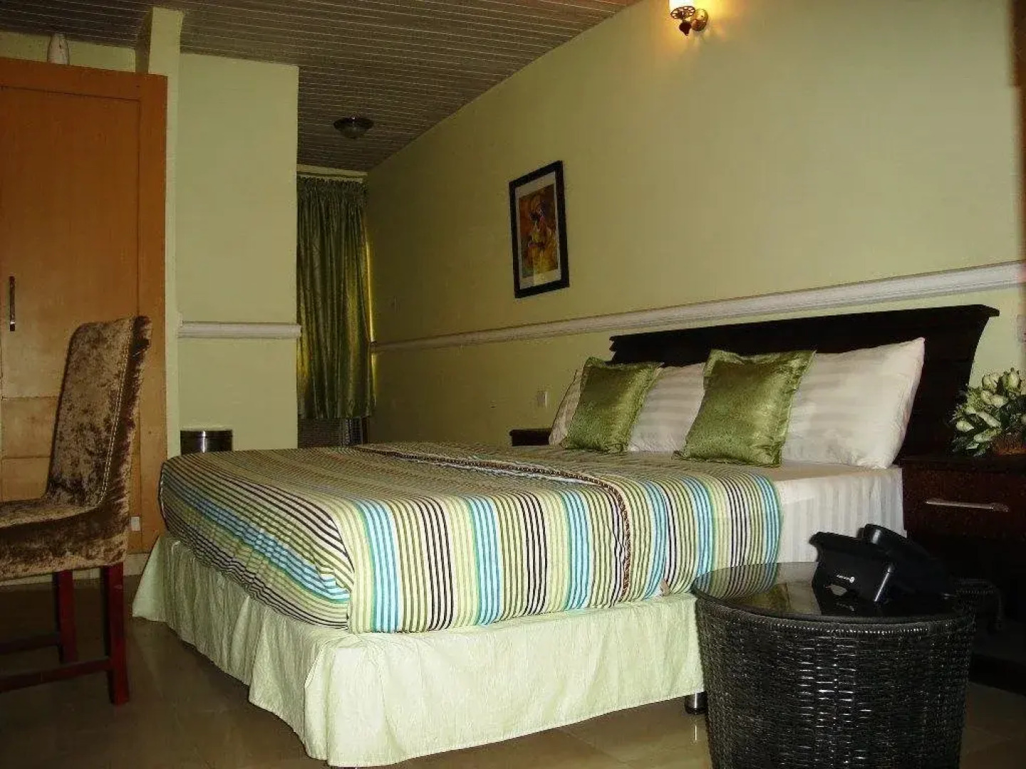 Nirvana Hotel and Suites