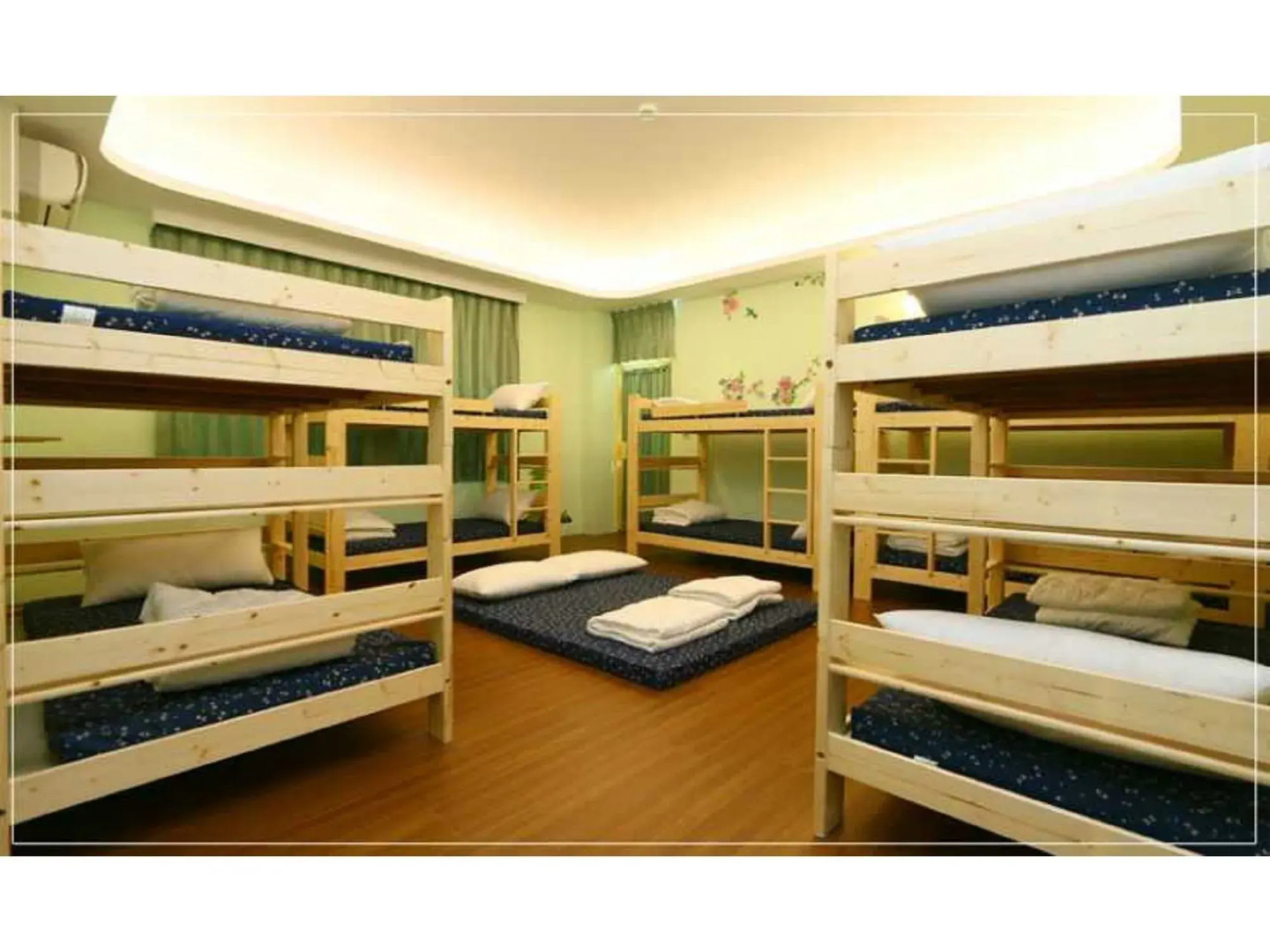 Chalucet Castle Hostel