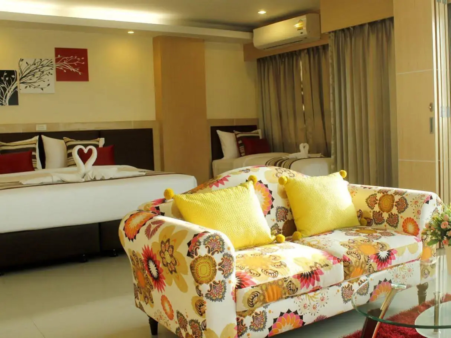Tara Grand Hotel