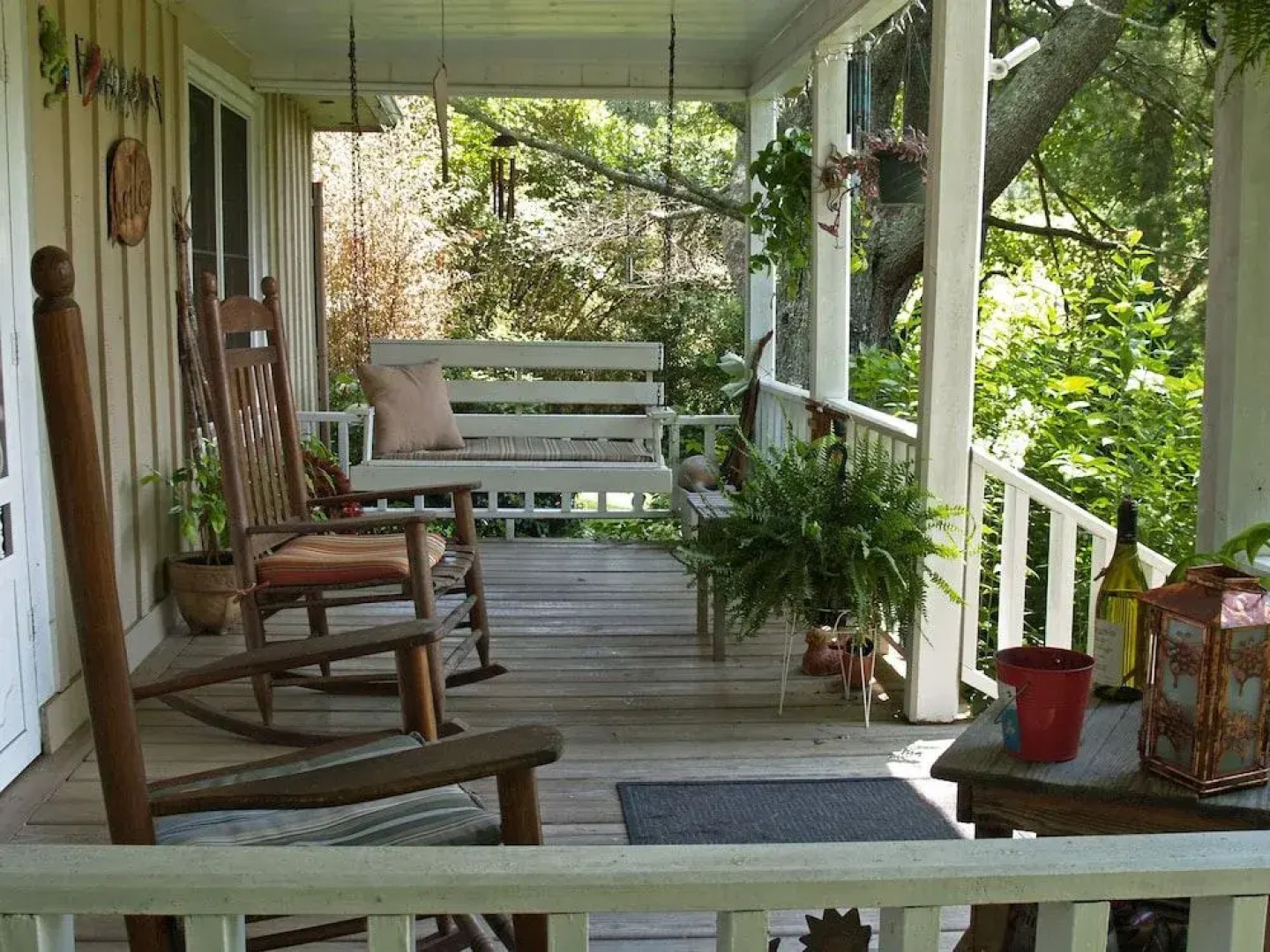 Henson Cove Place B&B with Cabin