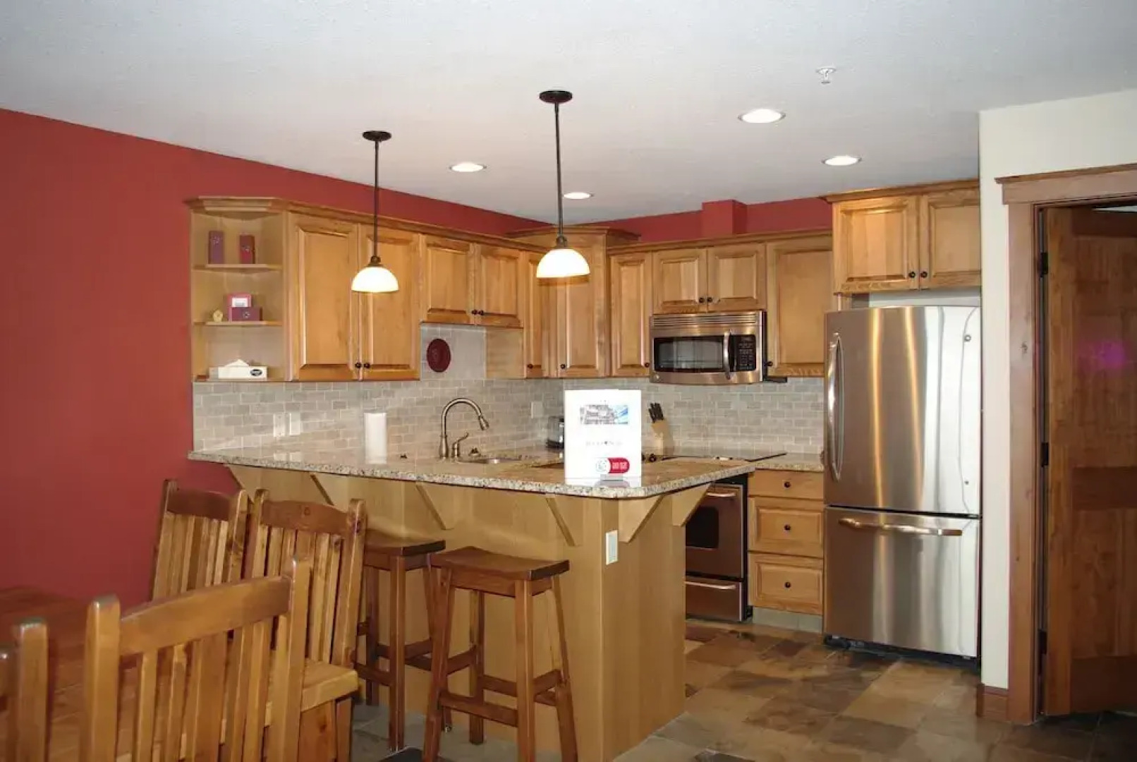 Timber Stone Lodge by RMA