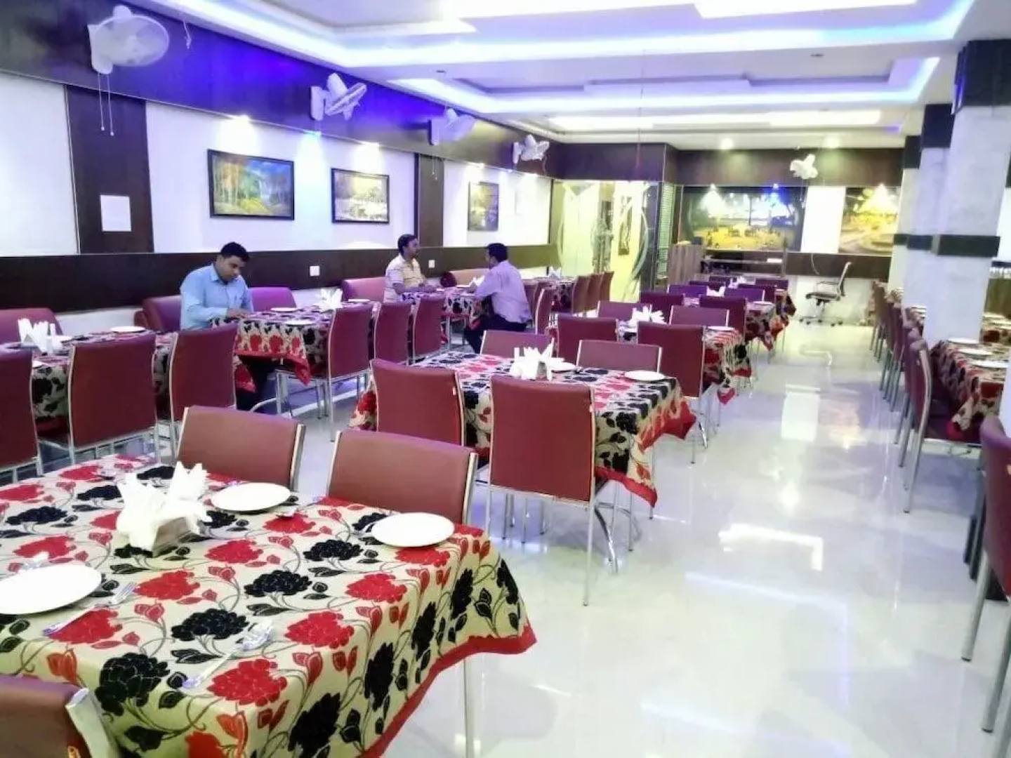 Hotel Embassy International