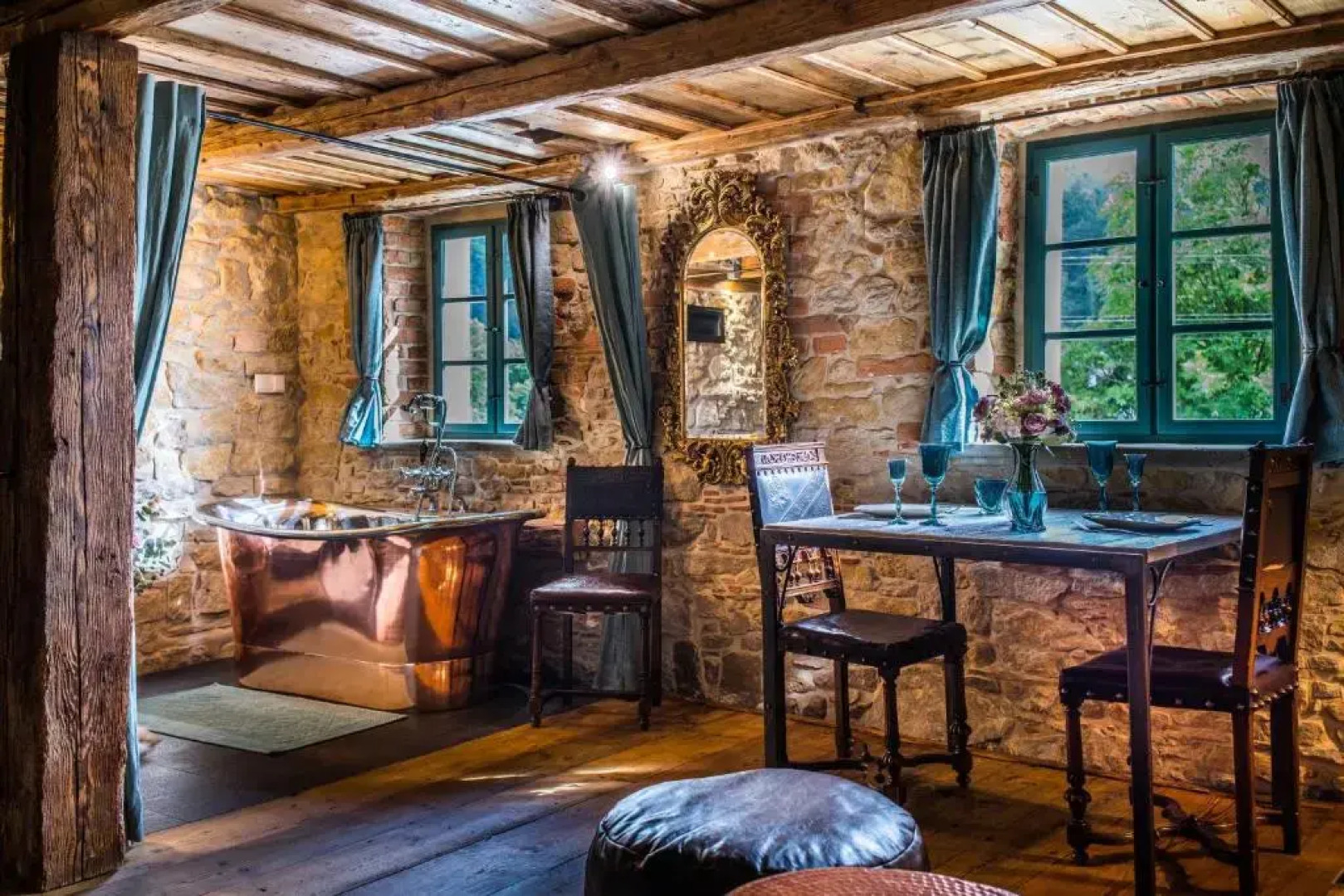 RESORT KOVÁRNA - Frýdštejn - stylové ubytování, luxusní wellness, zážitková restaurace