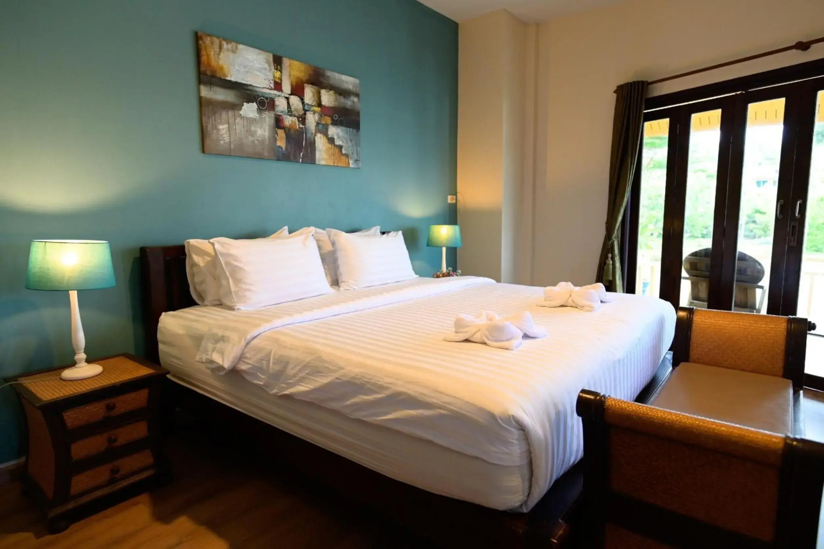 Saphli Villa Beach Resort