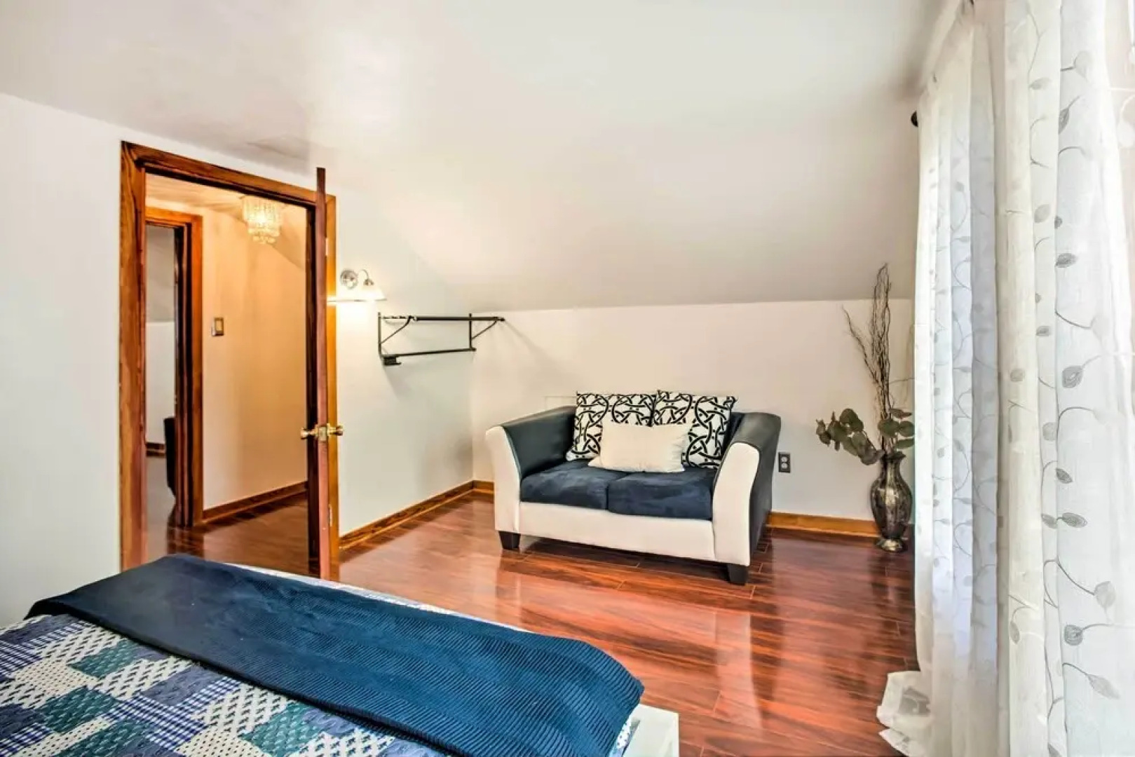 Spacious Retreat w/ Pool ~ 2 Mi to Hershey Park!