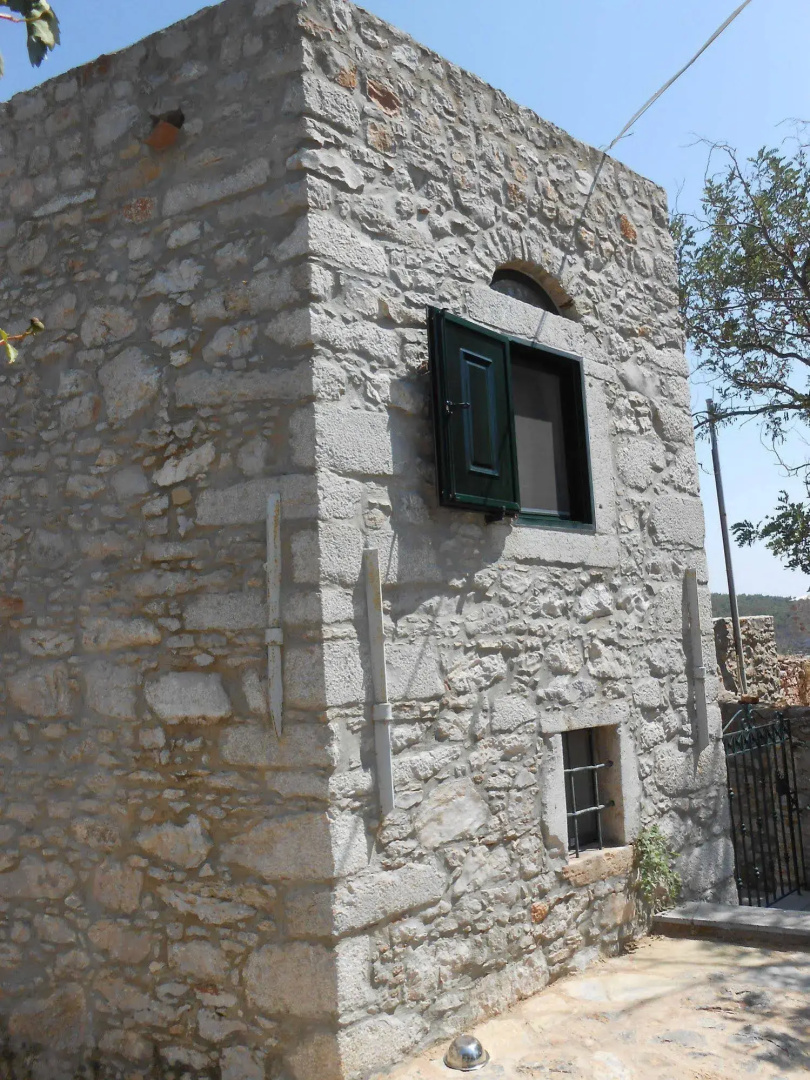 Spitakia
