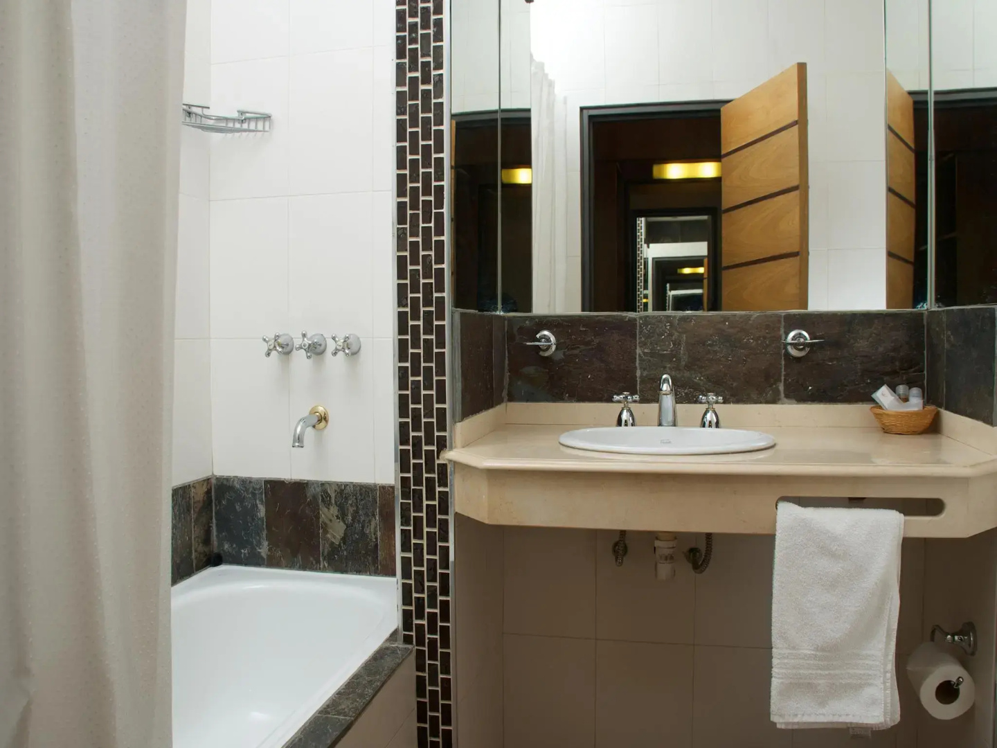 Hotel Alto del Camino