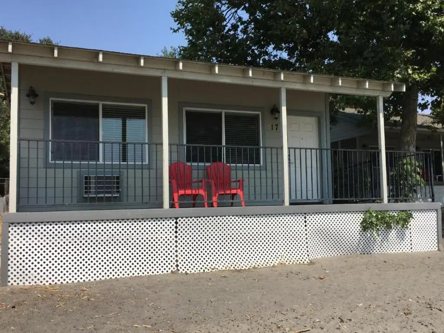 Clear Lake Cottages & Marina