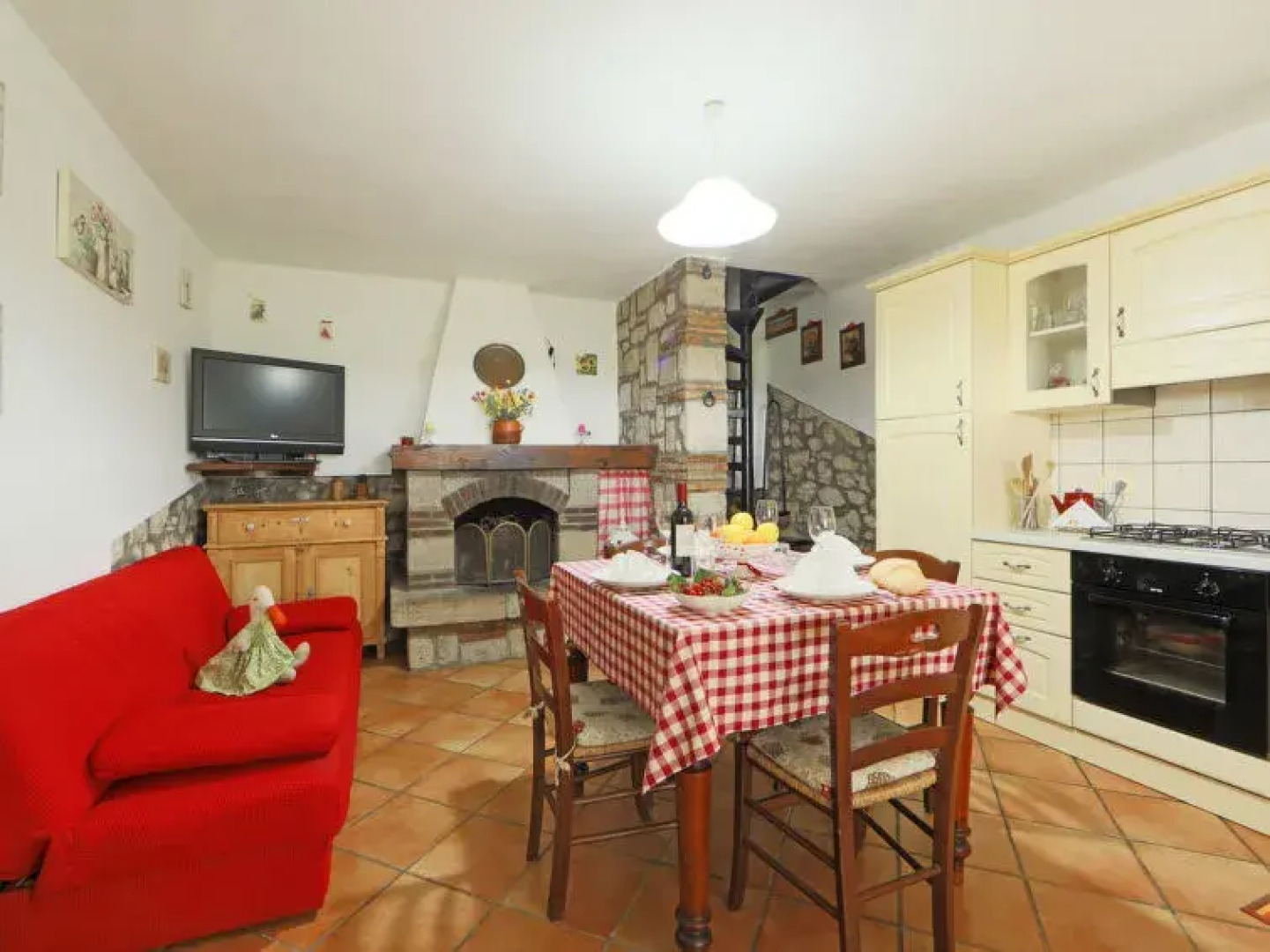 Locazione Turistica Montecalvo