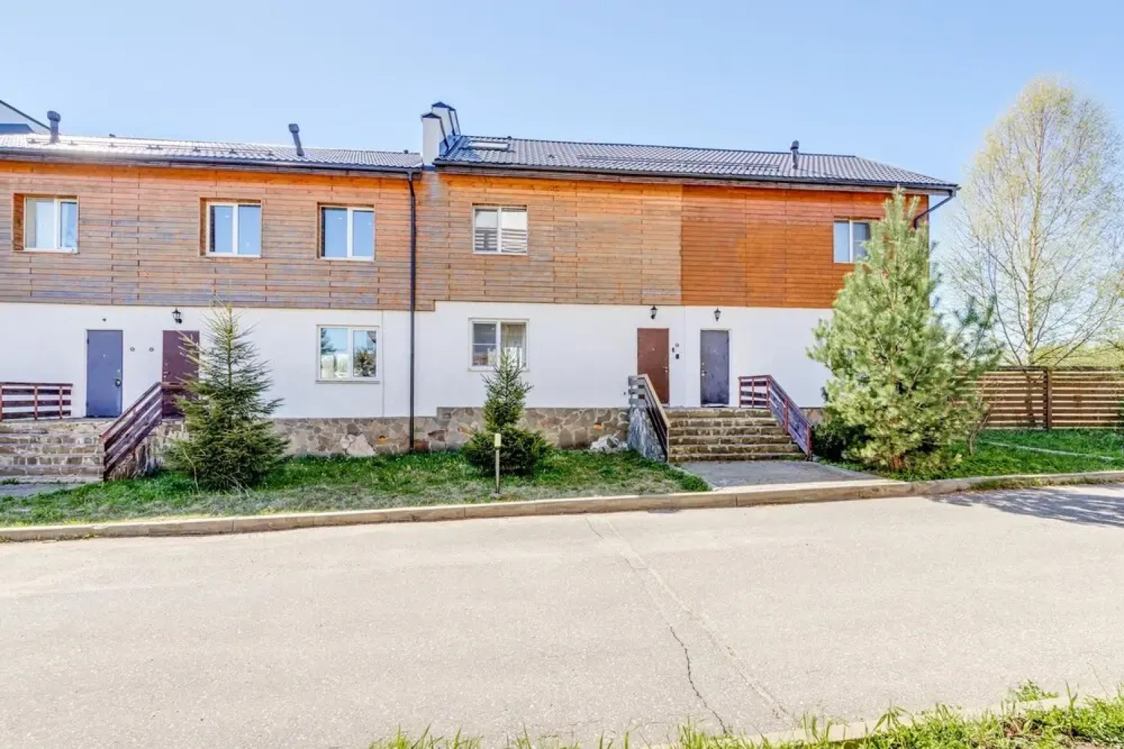 Simply Comfort, Modern Townhome, Sauna