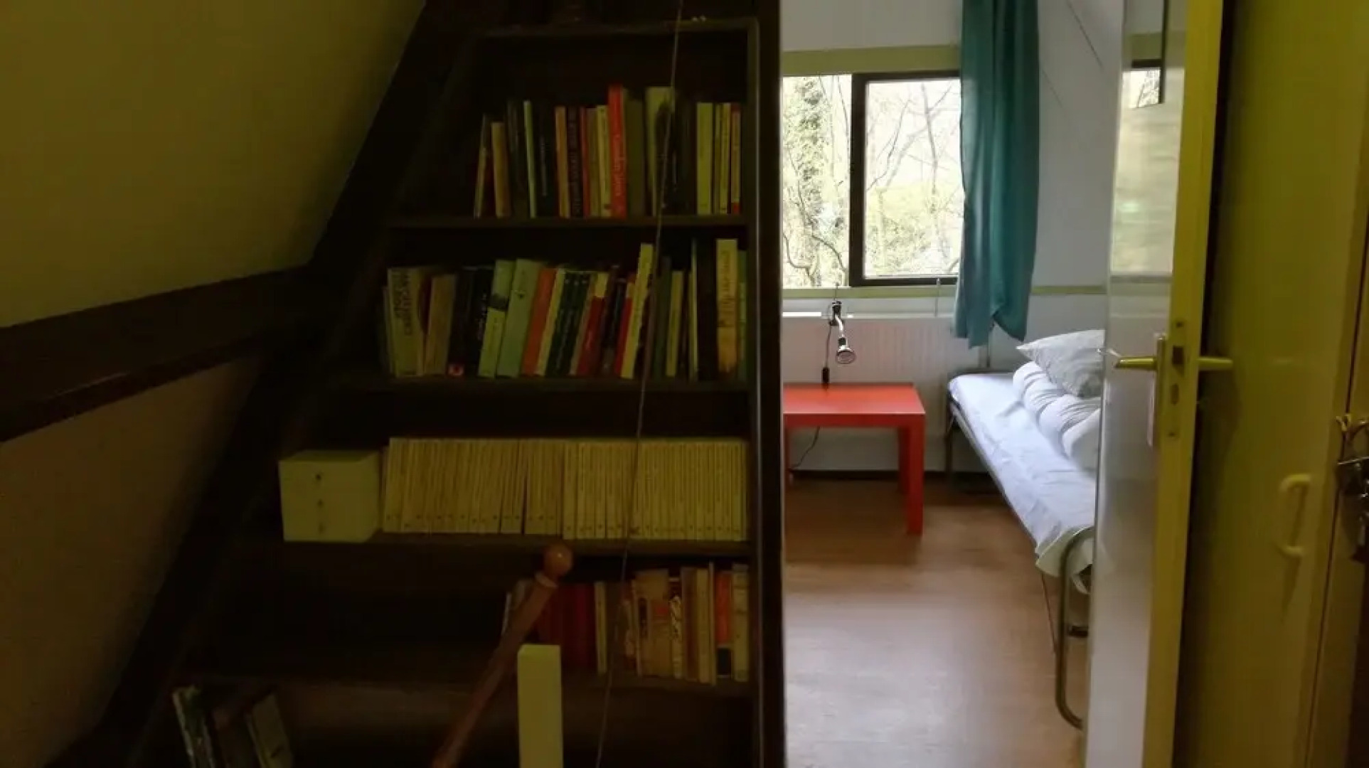 Beautiful Chalet Next to Forest Nature Preserve