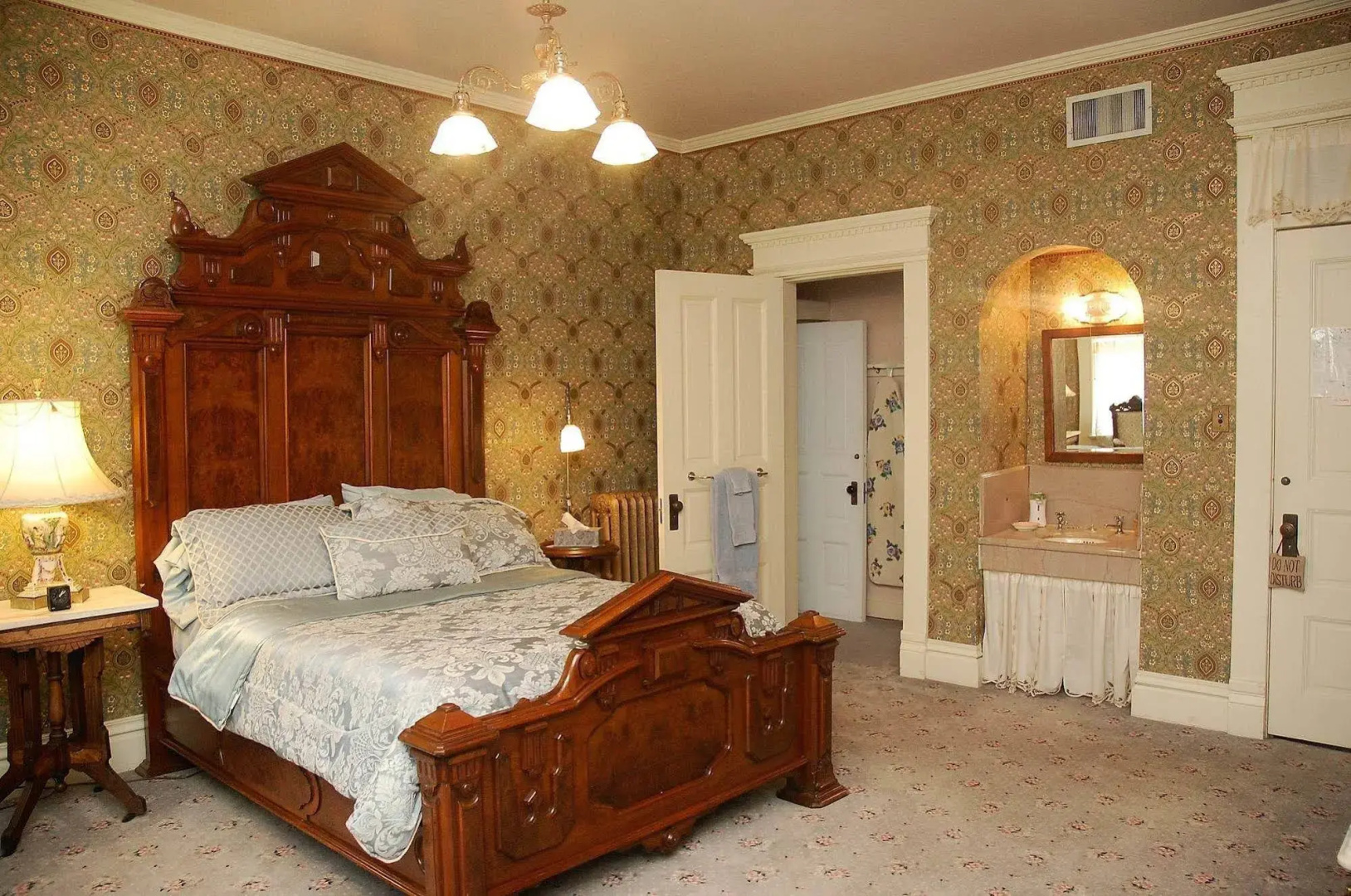 The Grand Anne Bed and Breakfast