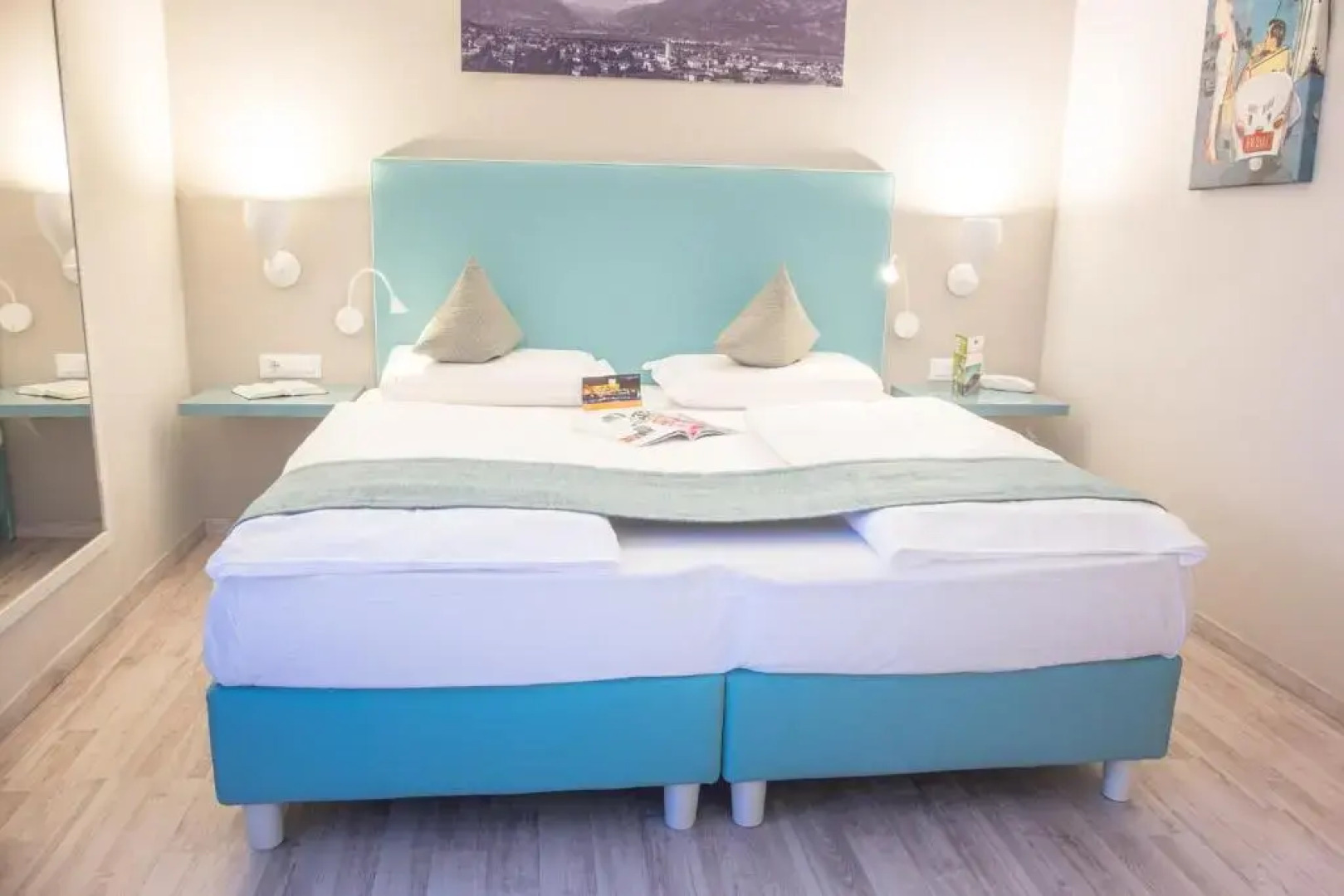 Schlosshof Charme Resort – Hotel & Camping