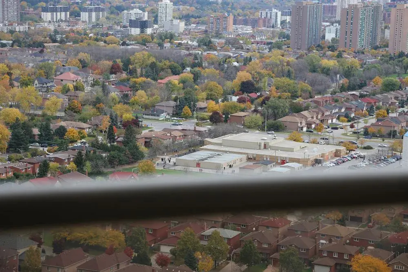 Sarkar Suites - 330 Burnhamthorpe Road