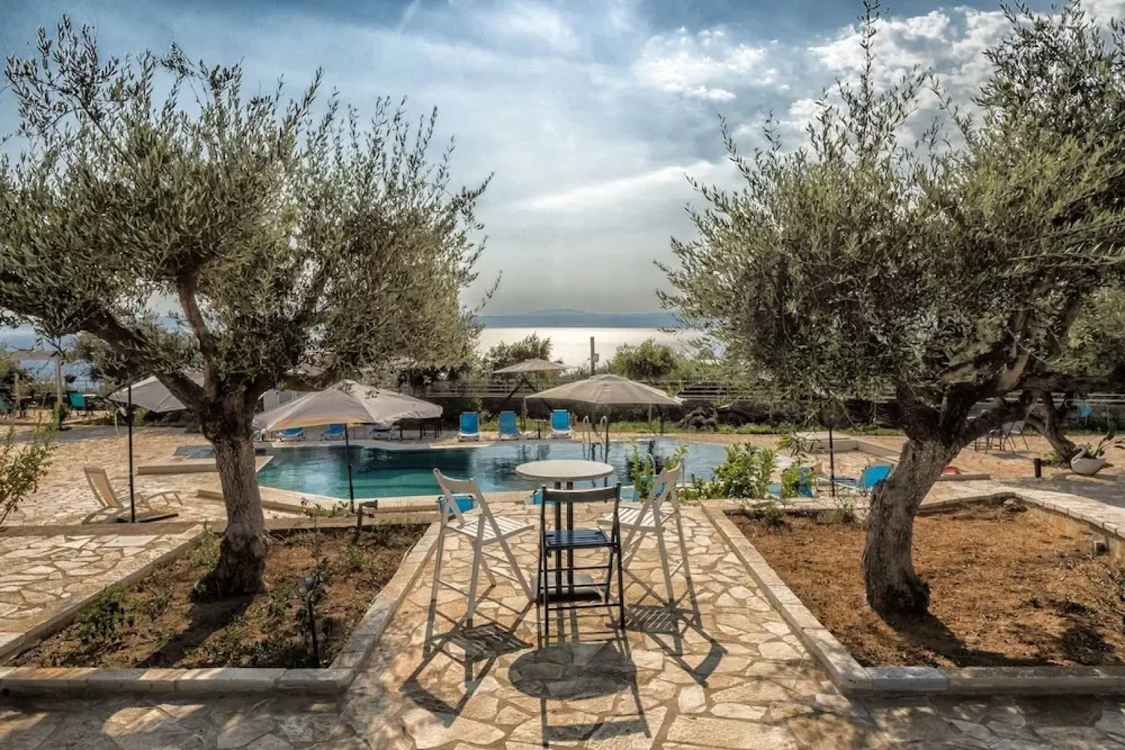 Seaview Splendor at Eros Loft with Infinity Pool