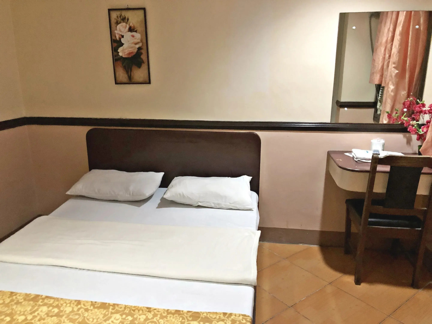 Tabaco Gardenia Hotel