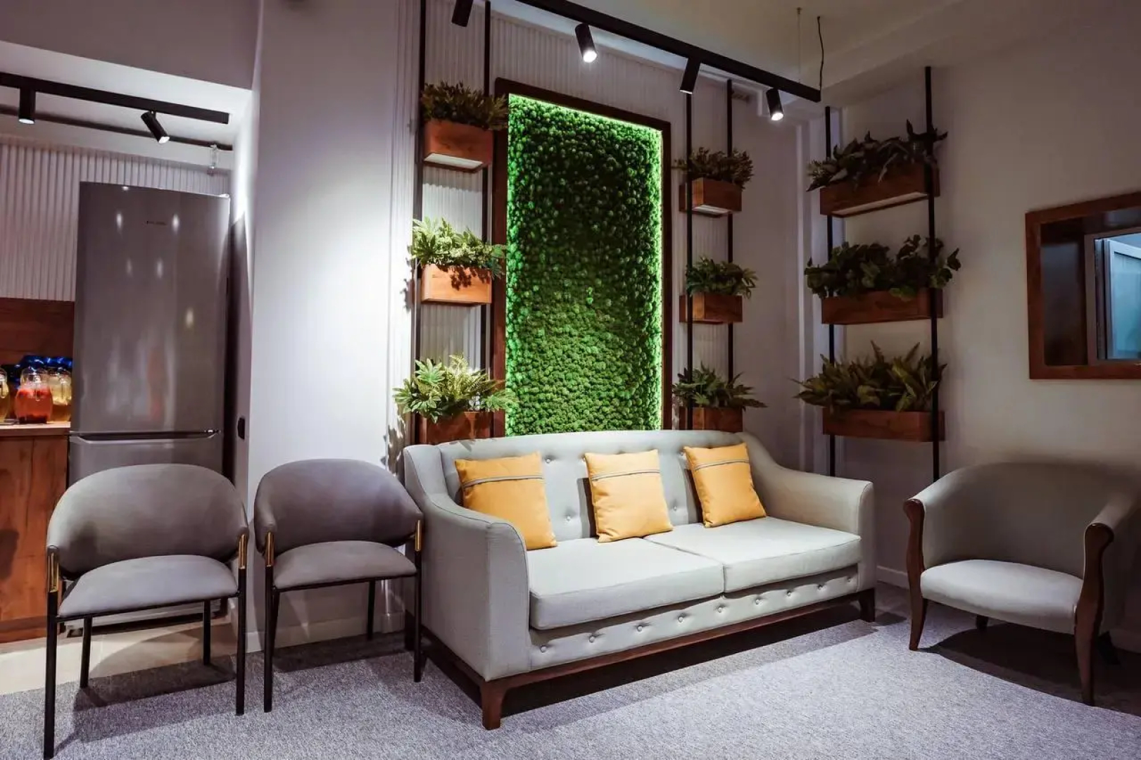 Aiva Hostel (Айва Хостел)