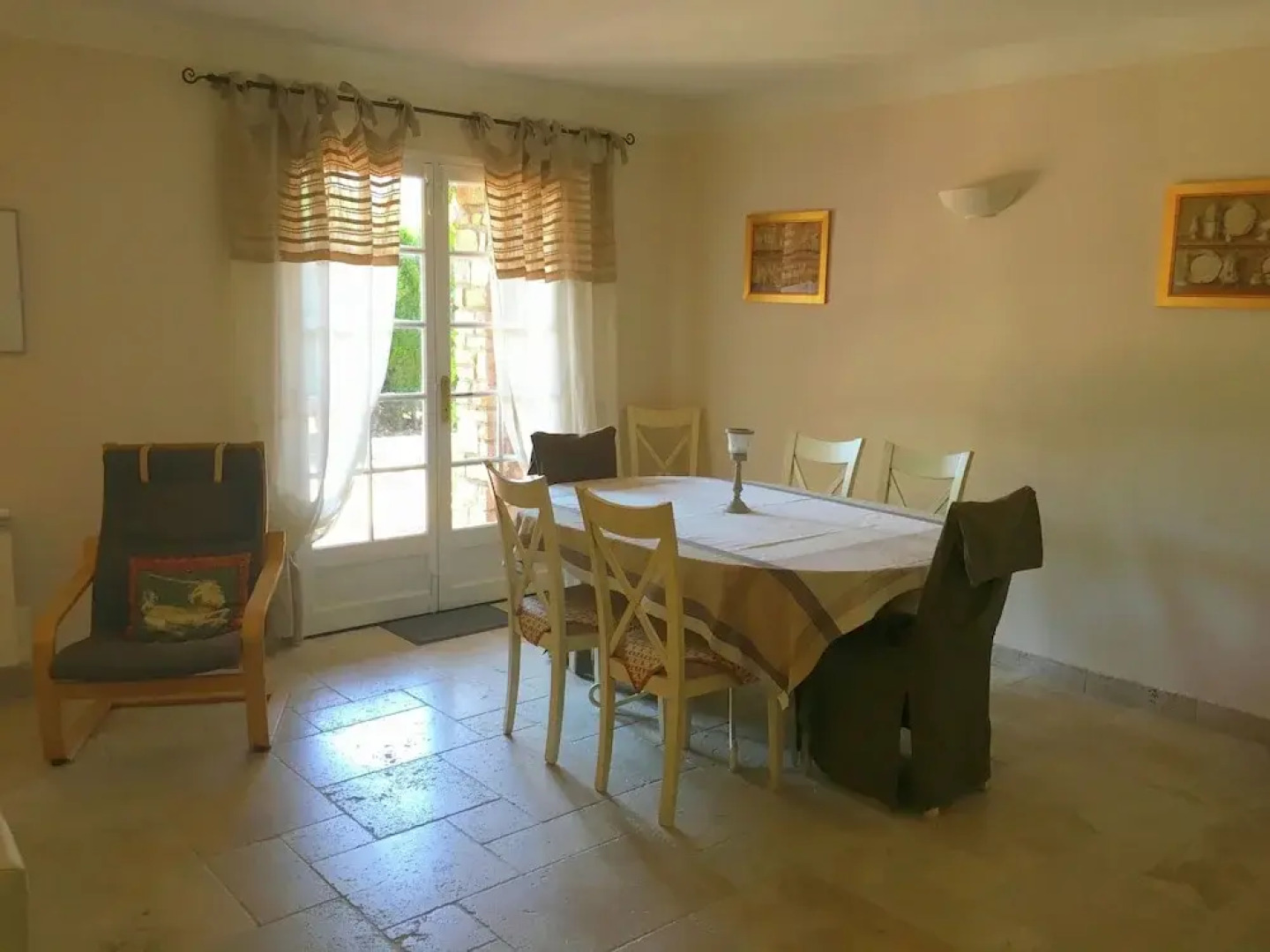 Quaint Holiday Home with Private Pool in Lorgues France