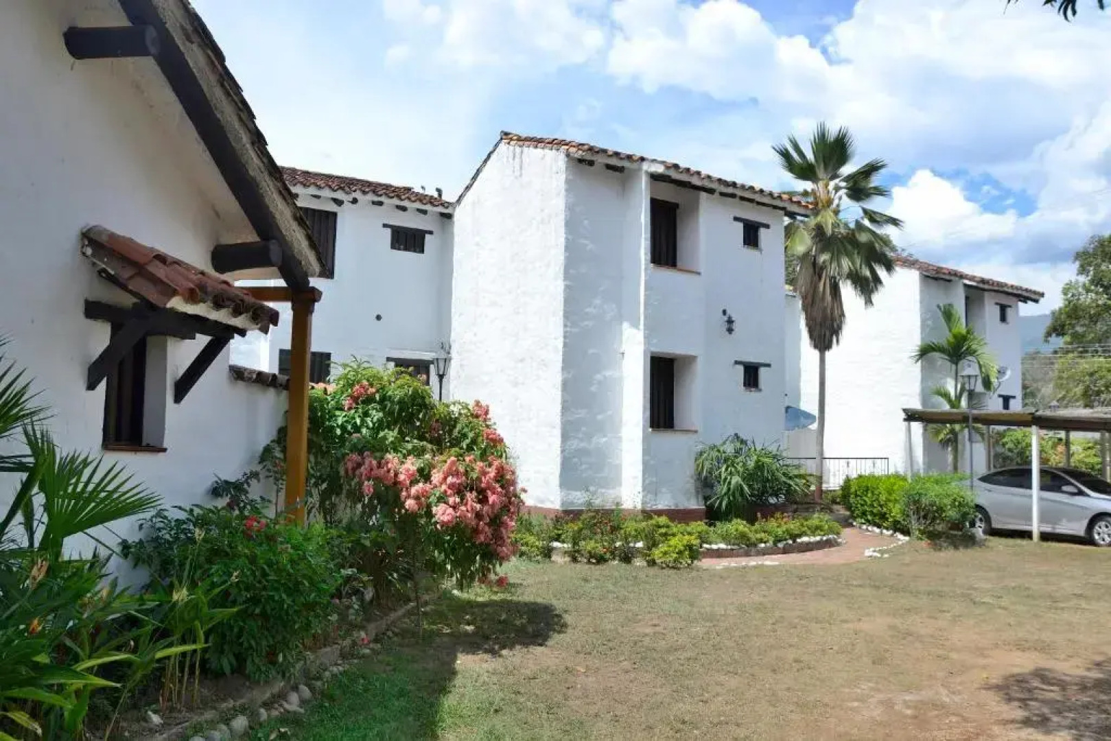 Casa Los Almendros