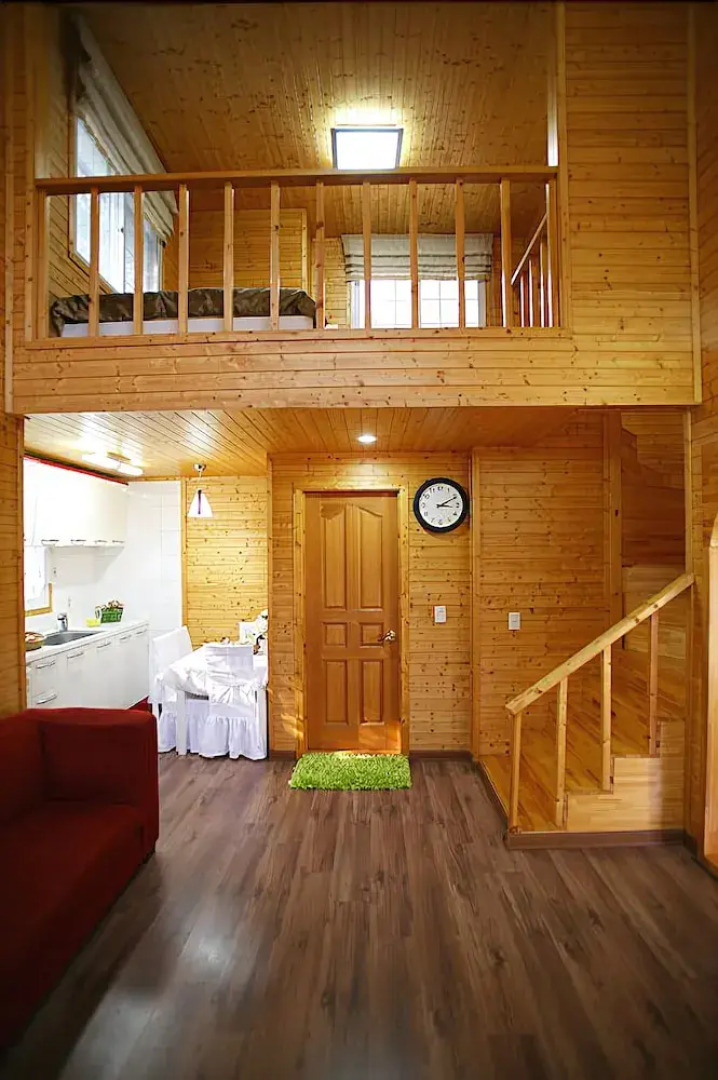 Spring Summer Fall Winter Pension