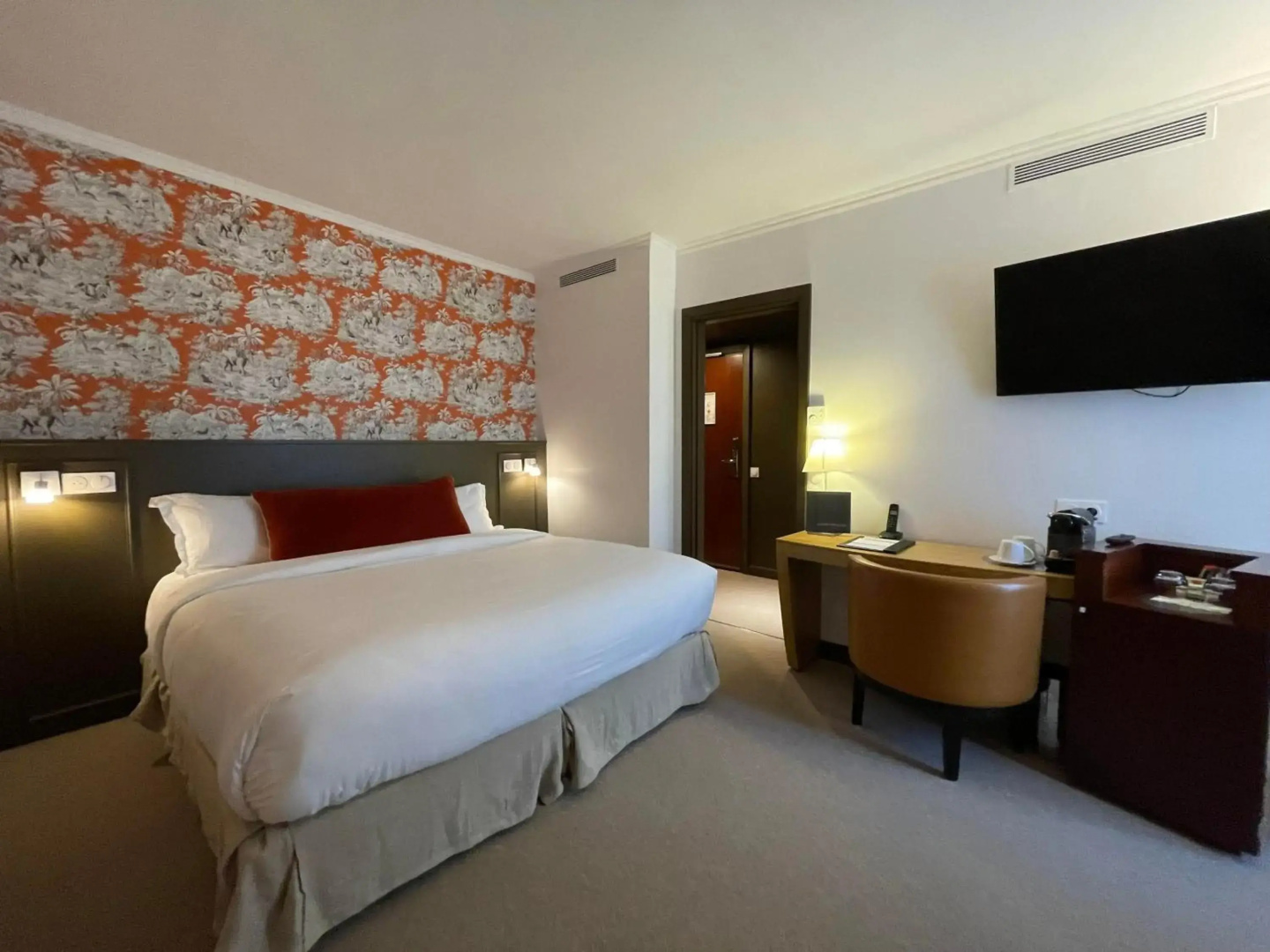 Best Western Rives de Paris La Defense