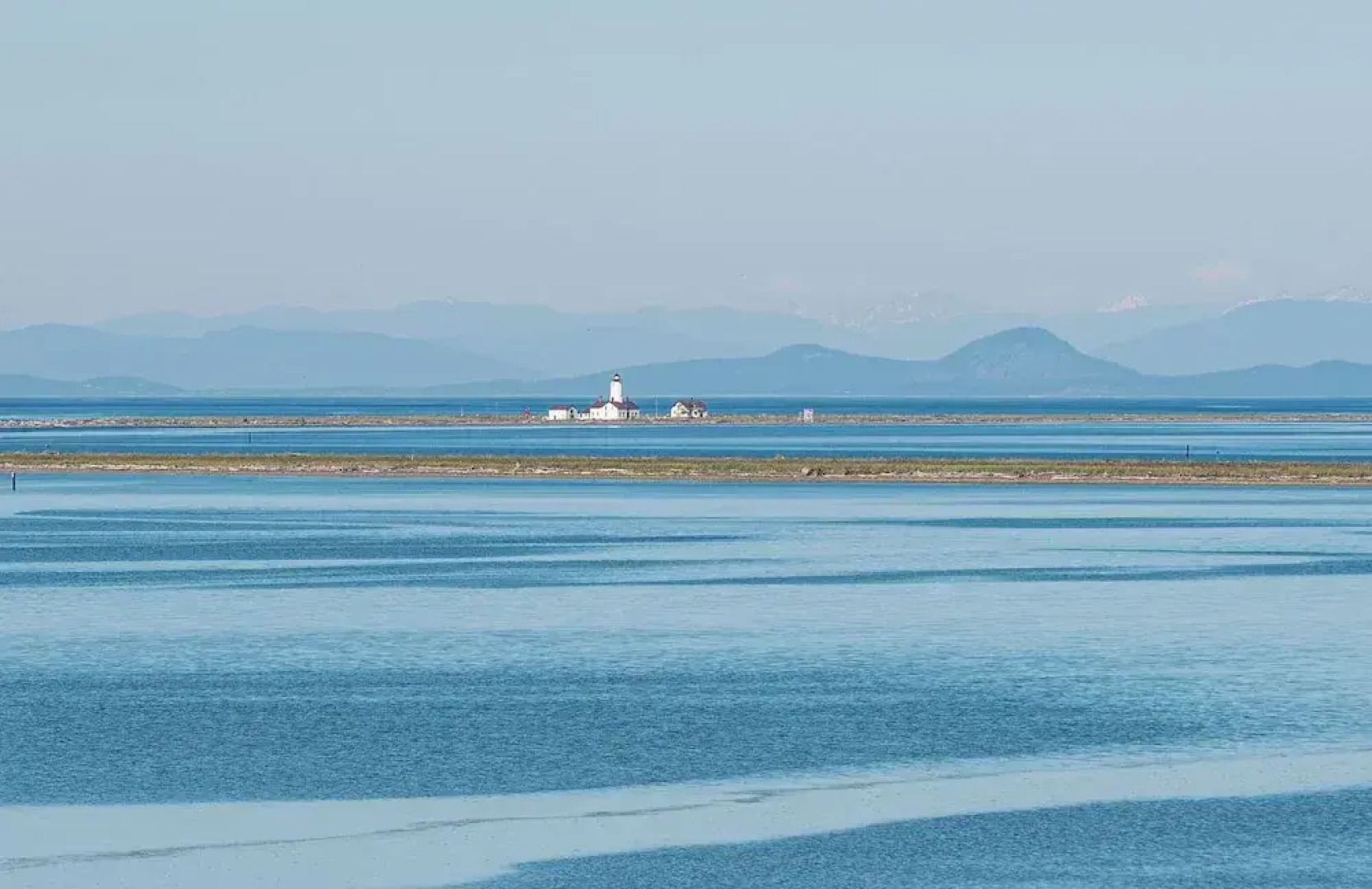 Juan de Fuca Waterfront Hotel & Cottages