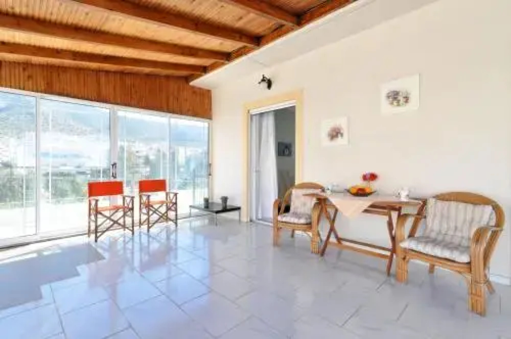 Kosta's Family House