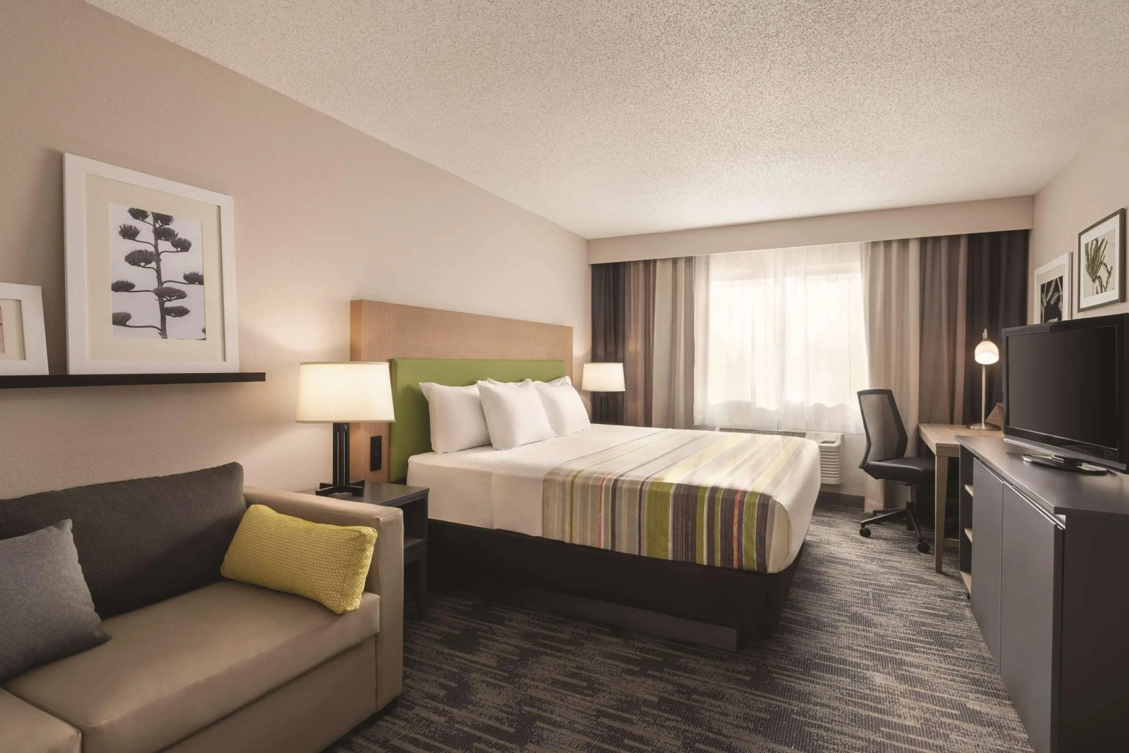 Country Inn & Suites by Radisson, Northfield, MN