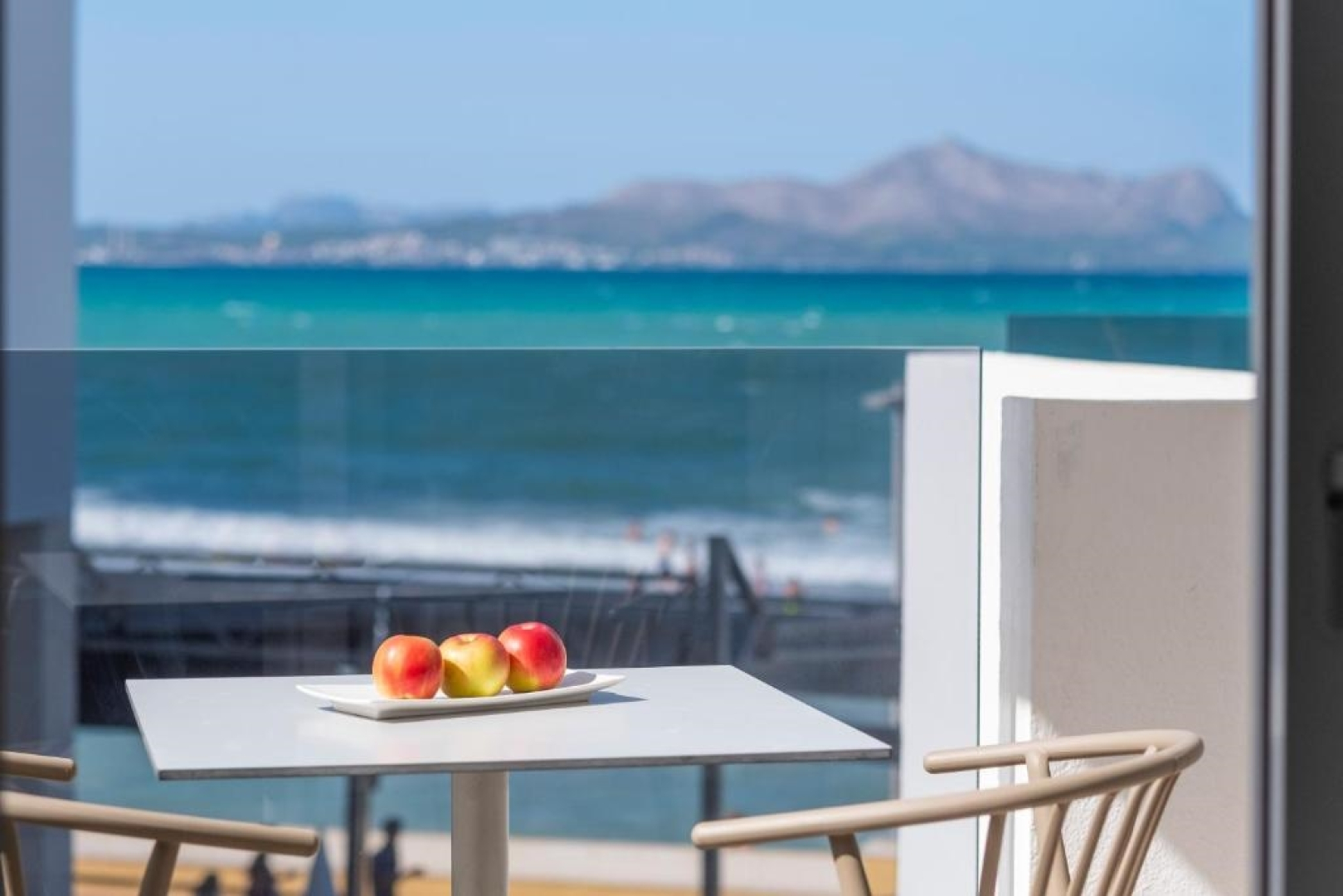 Отель THB Gran Bahia Hotel and Apartments