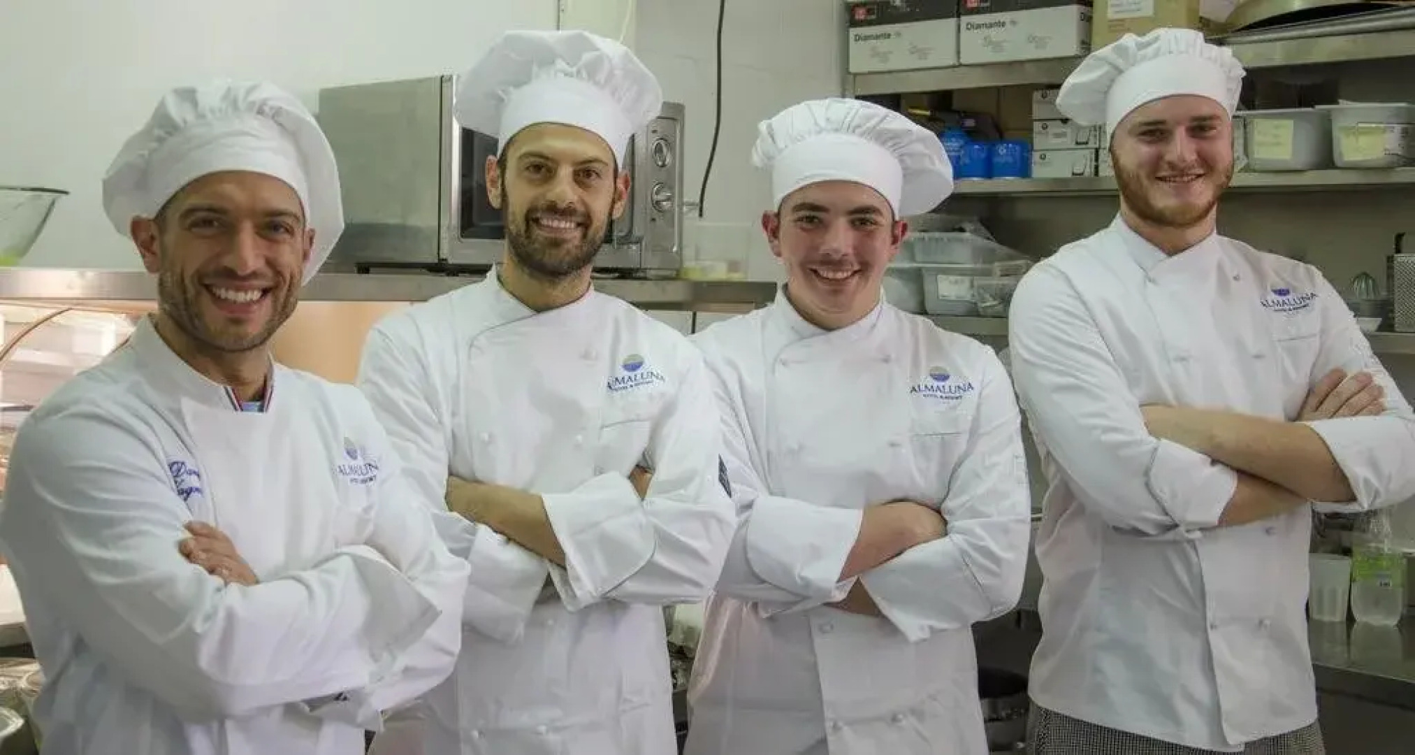 Almaluna Hotel  Resort