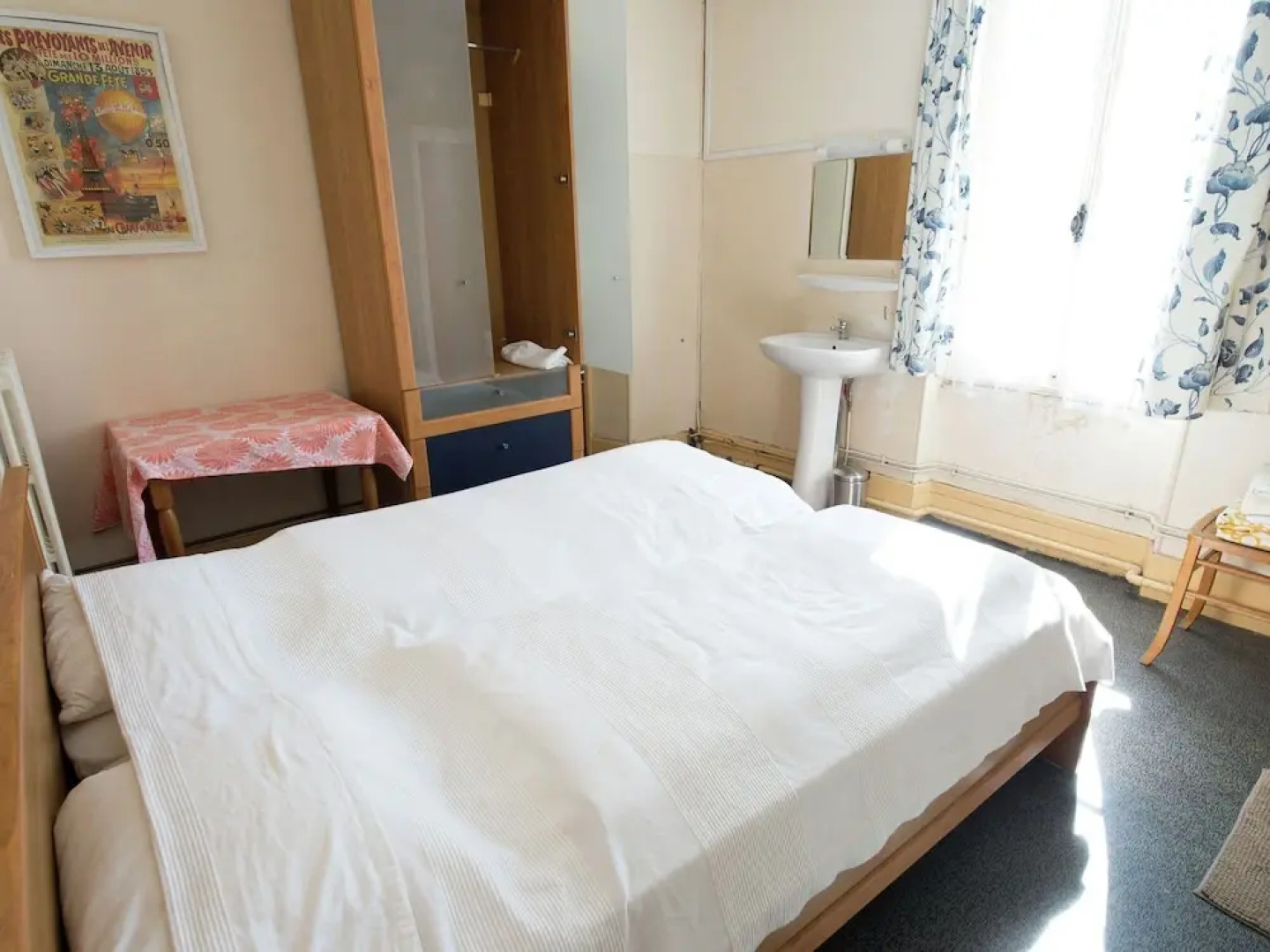 A House Suitable for Groups and Families