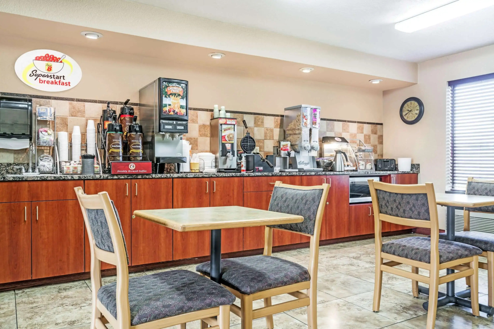 Super 8 by Wyndham Wausau