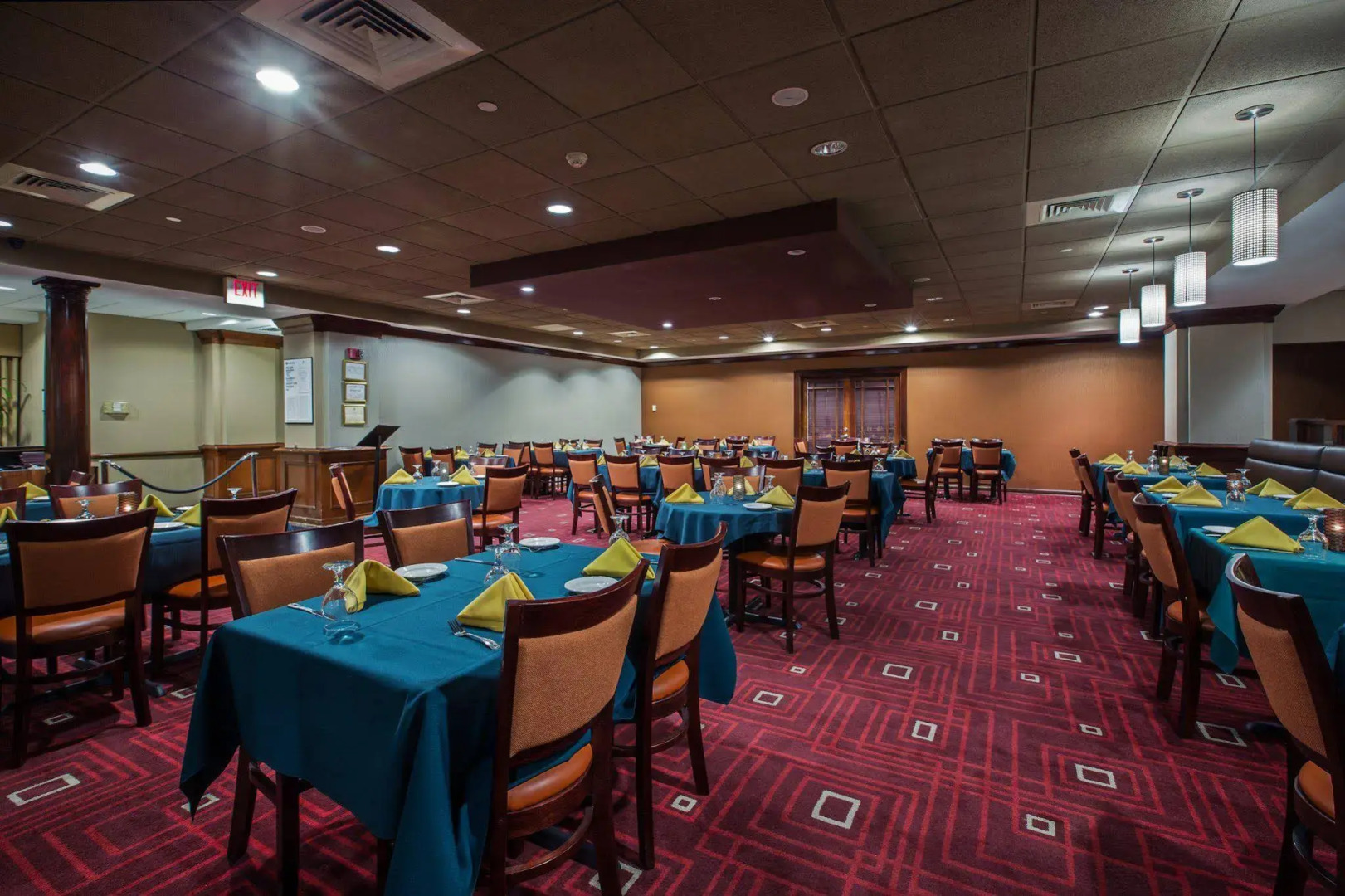 Crowne Plaza Newark Airport by IHG